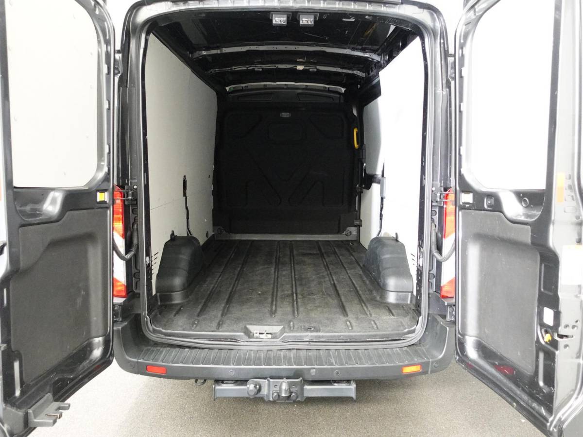 Ford Transit Ford Transit 310 2.0 TDCI L2H2 Trend Automaat Airco Bluetooth Camera Cruise Control