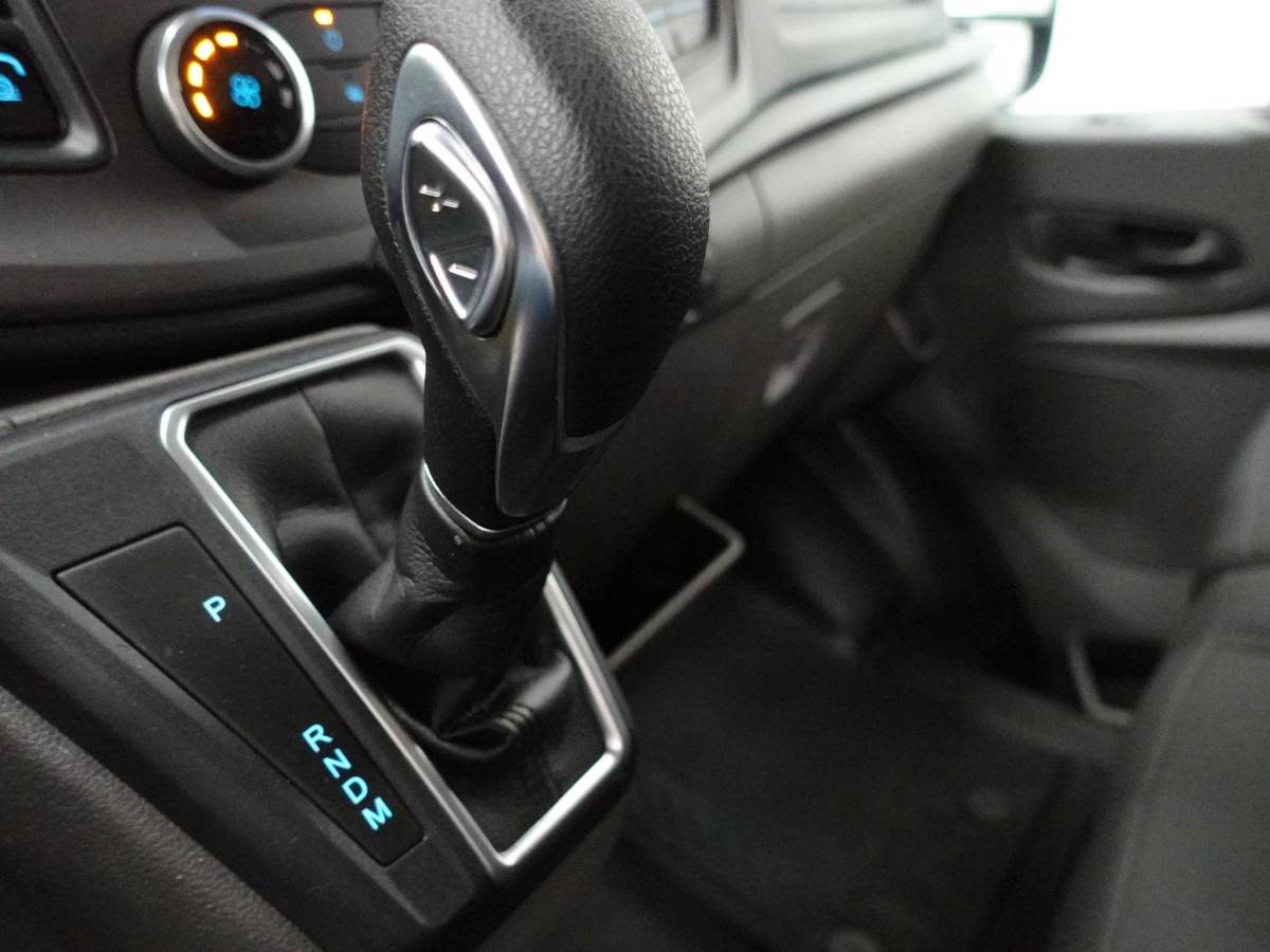 Ford Transit Ford Transit 310 2.0 TDCI L2H2 Trend Automaat Airco Bluetooth Camera Cruise Control