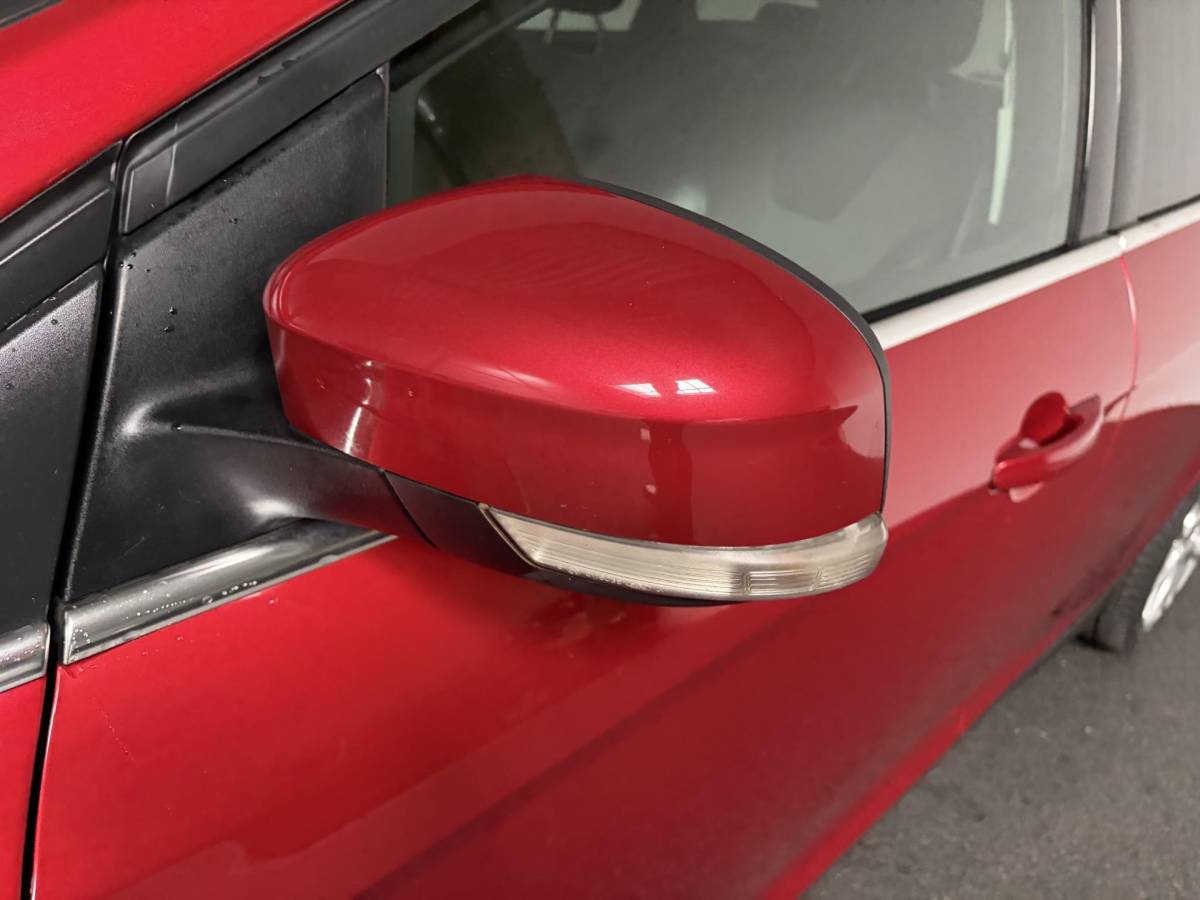 Ford Focus Ford Focus Wagon 1.6 TI-VCT Titanium Automaat Navigatie Elektrische stoelen Climate control