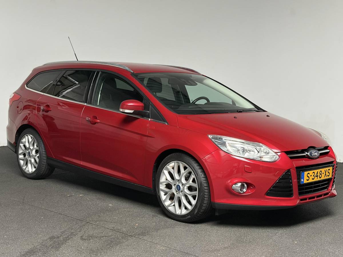 Ford Focus Ford Focus Wagon 1.6 TI-VCT Titanium Automaat Navigatie Elektrische stoelen Climate control