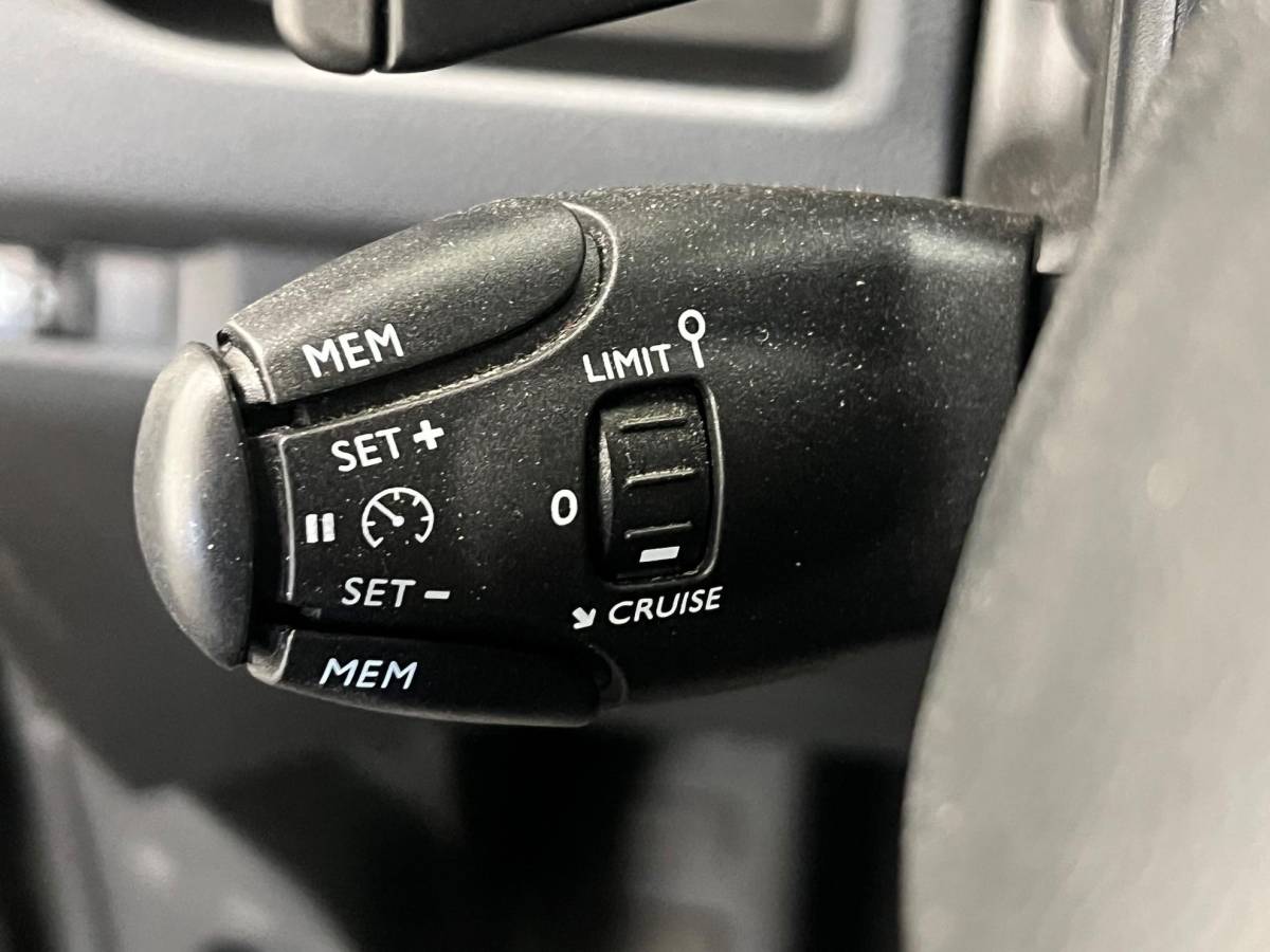 Peugeot Expert Peugeot Expert 2.0 BlueHDI 145PK Dubbele Cabine Automaat Airco Bluetooth Cruise Control Trekhaak Navigatie Carplay