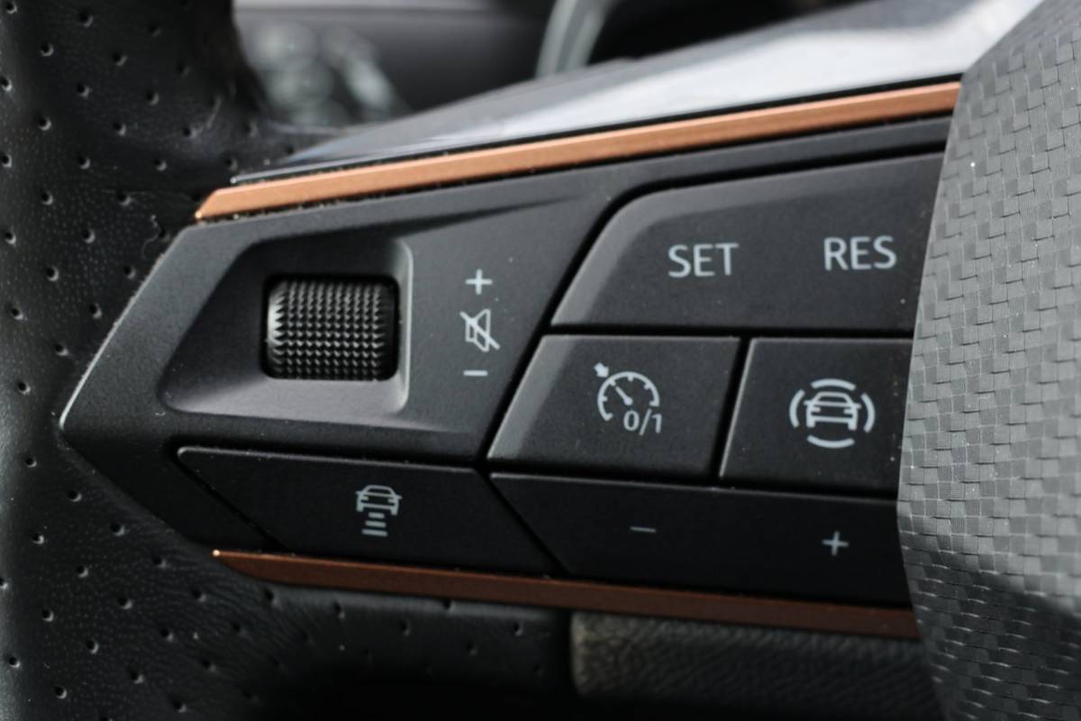 CUPRA Formentor Cupra Formentor 1.4 TSI e-Hybrid Essential SOH-94% Panoramadak Carplay