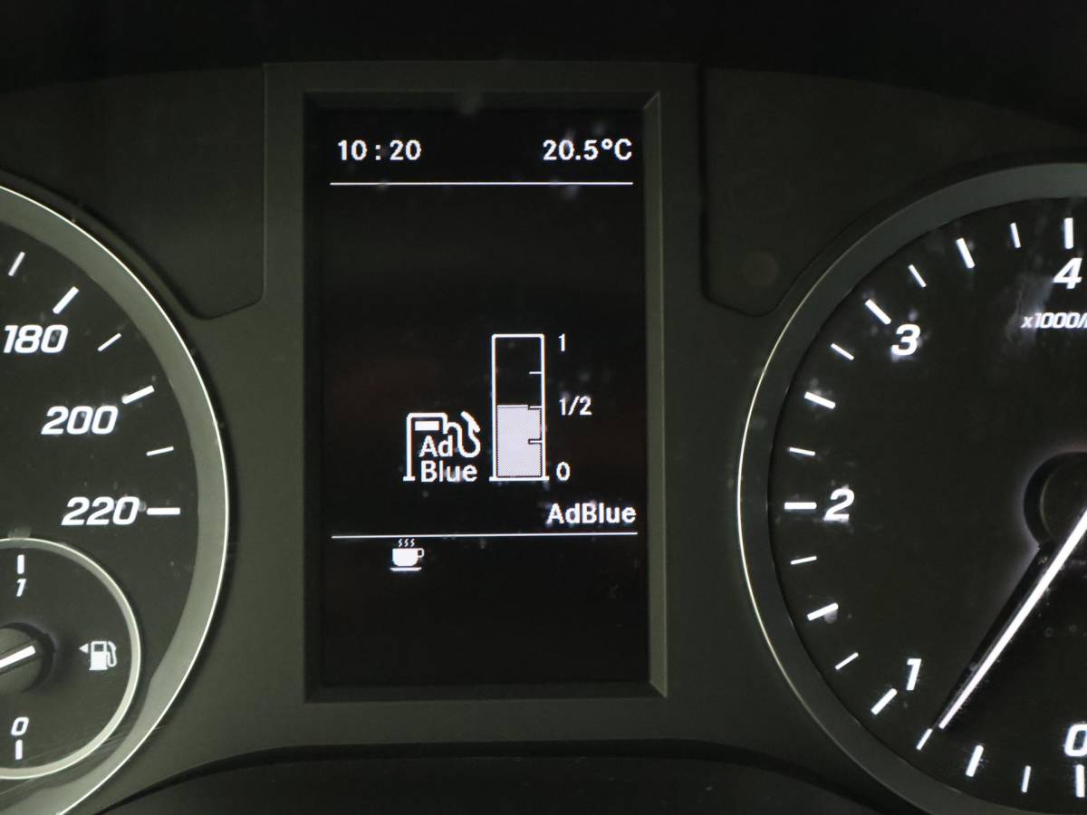 Mercedes-Benz Vito Mercedes-Benz Vito 114 CDI L2 + 19 INCH | SPOILERPAKKET | SIDEBARS | LED | APPLE CARPLAY | CAMERA | STOELVERWARMING