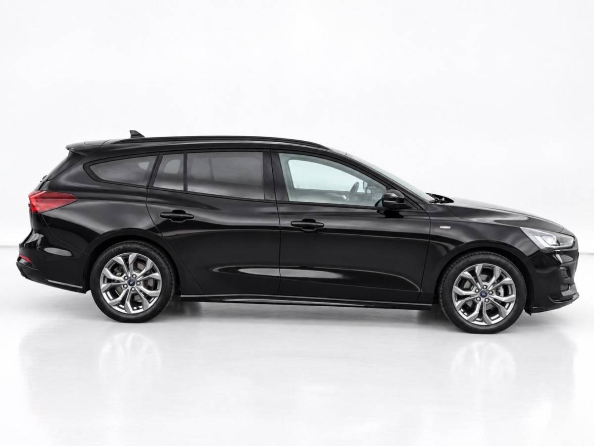 Ford Focus Ford Focus Wagon 1.0 EcoBoost 125pk Hybrid ST Line X | Driver Assist pack| Winterpack | B&O sound