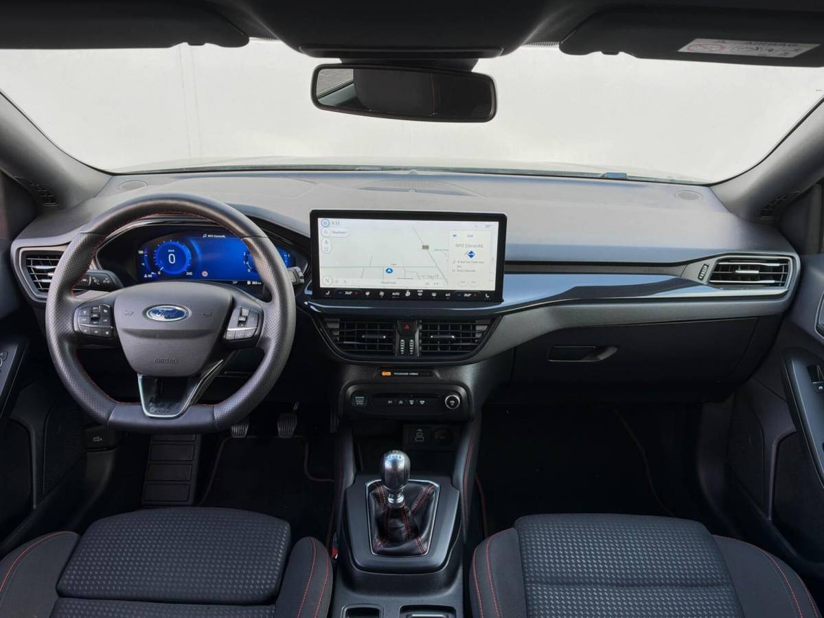 Ford Focus Ford Focus Wagon 1.0 EcoBoost 125pk Hybrid ST Line X | Driver Assist pack| Winterpack | B&O sound