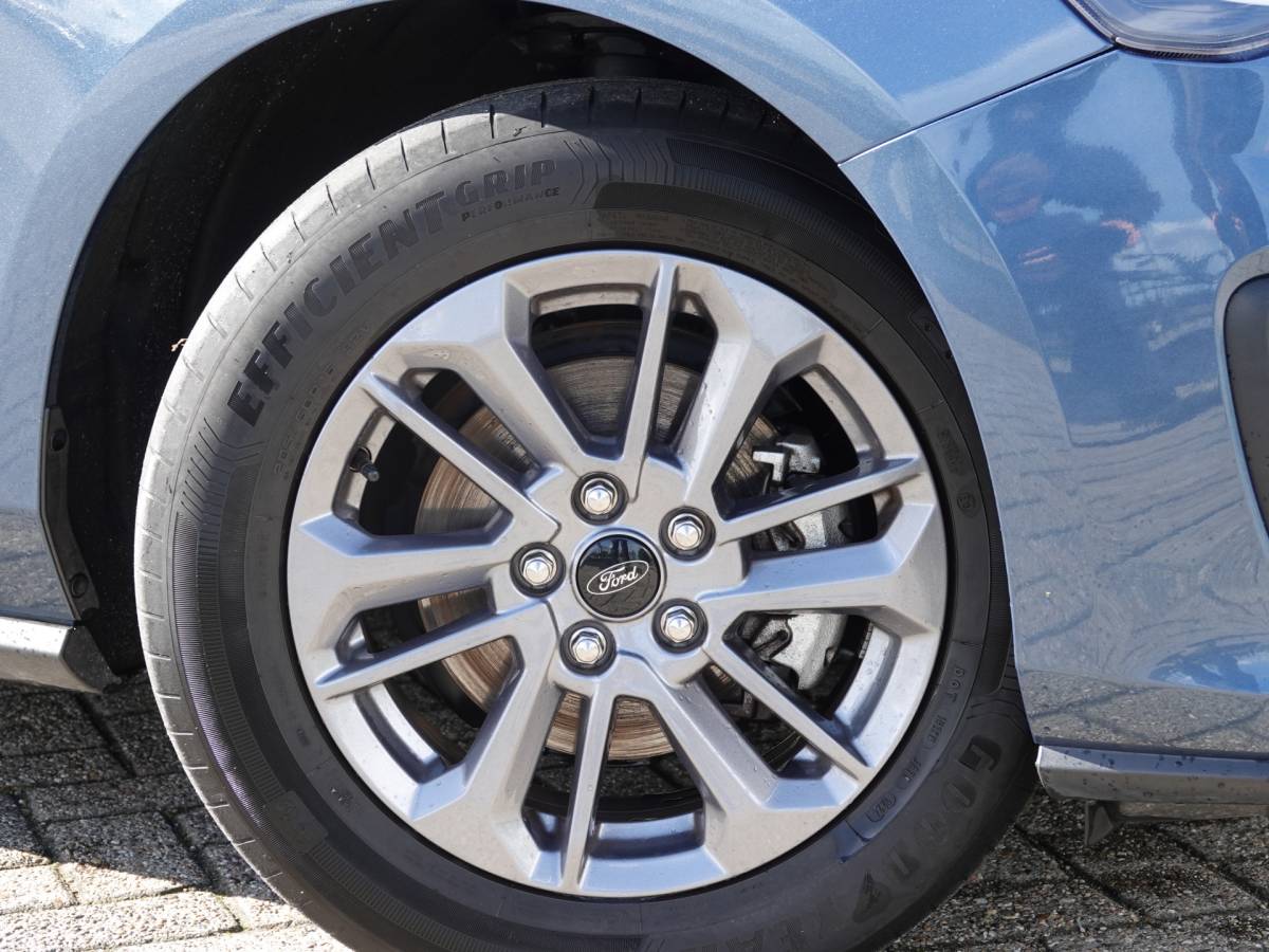 Ford Focus Ford Focus Wagon 1.0 EcoBoost 155PK Hybrid Titanium AUTOM. | TREKH. | NAVI | CRUISE | LMV
