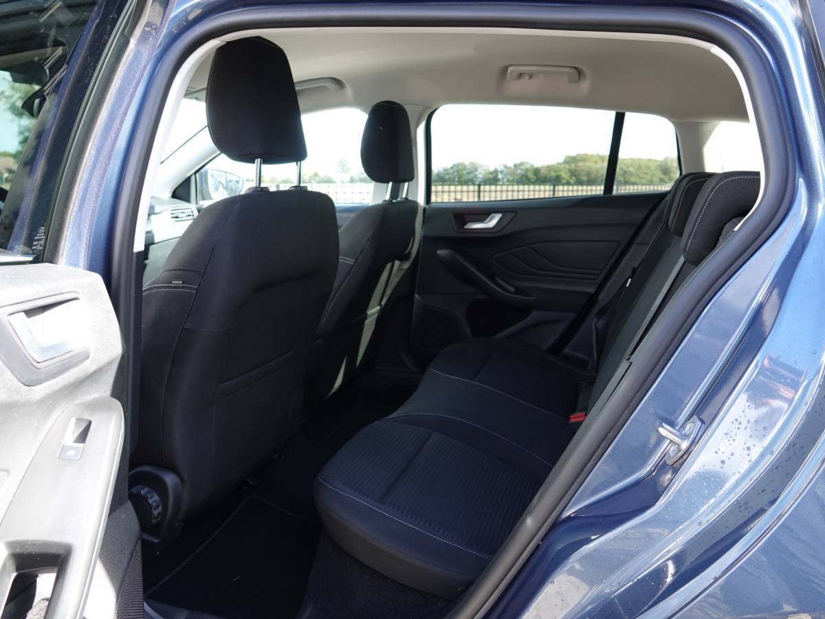 Ford Focus Ford Focus Wagon 1.0 EcoBoost 155PK Hybrid Titanium AUTOM. | TREKH. | NAVI | CRUISE | LMV
