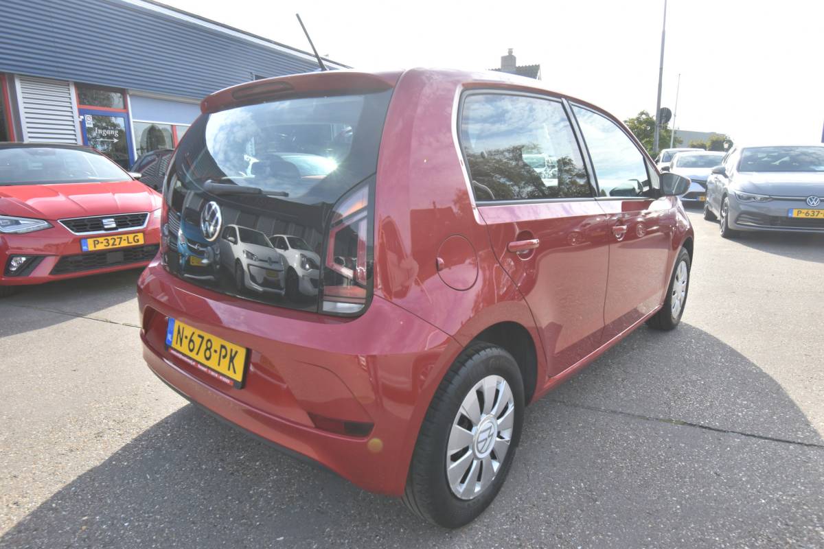 Volkswagen up! Volkswagen Up! 1.0 , AIRCO , BL TOOTH , RADIO , EL VOOR , CV AFST ,