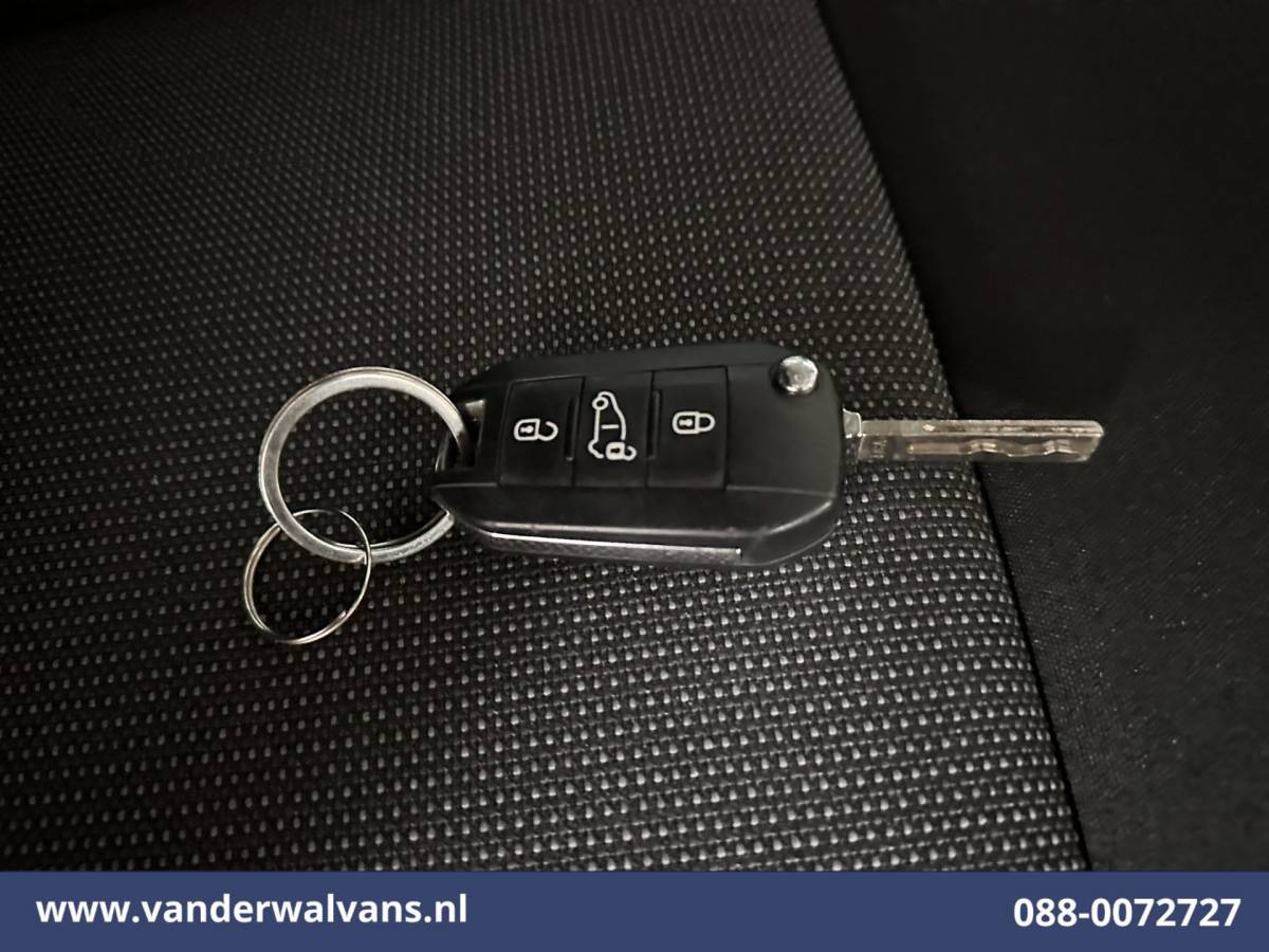 Opel Vivaro Opel Vivaro 1.5 CDTI L3H1 Euro6 Airco | Camera | Navigatie | Apple Carplay | Cruisecontrol Android Auto, Parkeersensoren, Sidebars