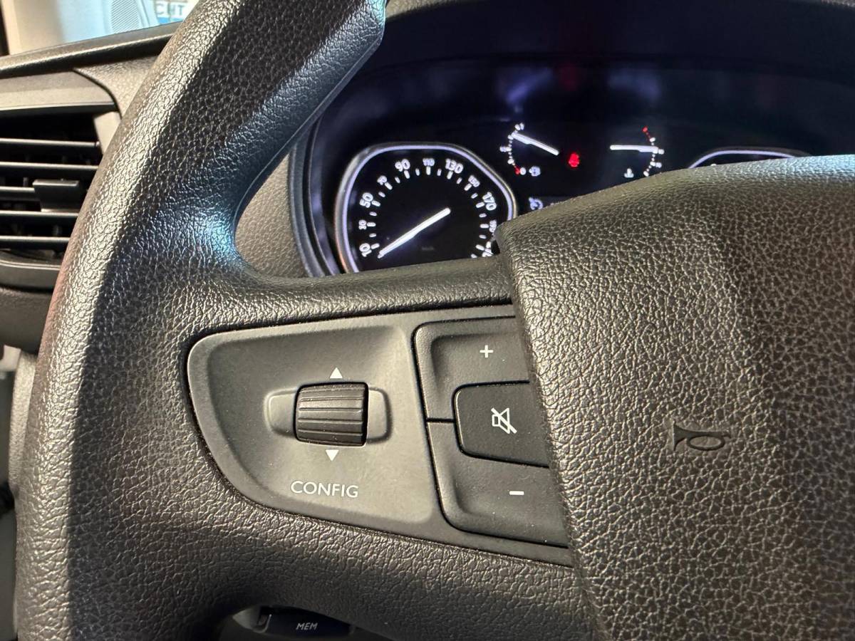 Peugeot Expert Peugeot Expert 1.5 BlueHDI 120 S&S L2 Navi, Camera, Carplay, Cruise Control, Trekhaak, Euro 6