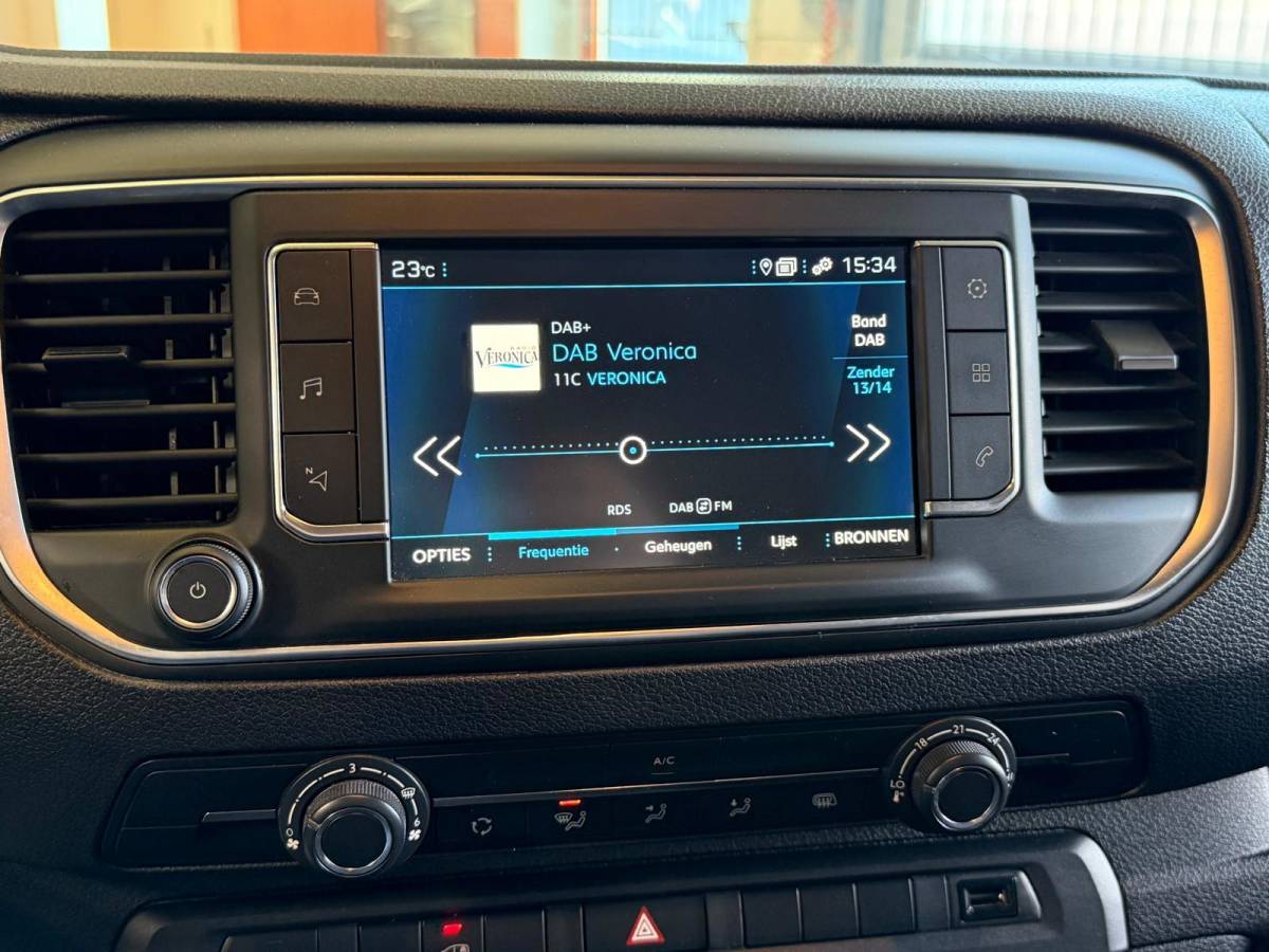 Peugeot Expert Peugeot Expert 1.5 BlueHDI 120 S&S L2 Navi, Camera, Carplay, Cruise Control, Trekhaak, Euro 6