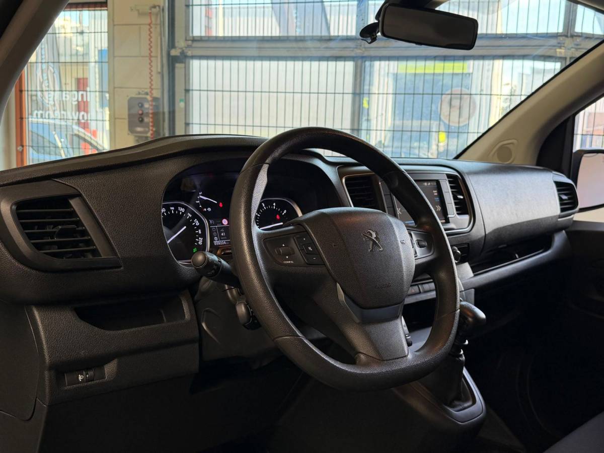 Peugeot Expert Peugeot Expert 1.5 BlueHDI 120 S&S L2 Navi, Camera, Carplay, Cruise Control, Trekhaak, Euro 6