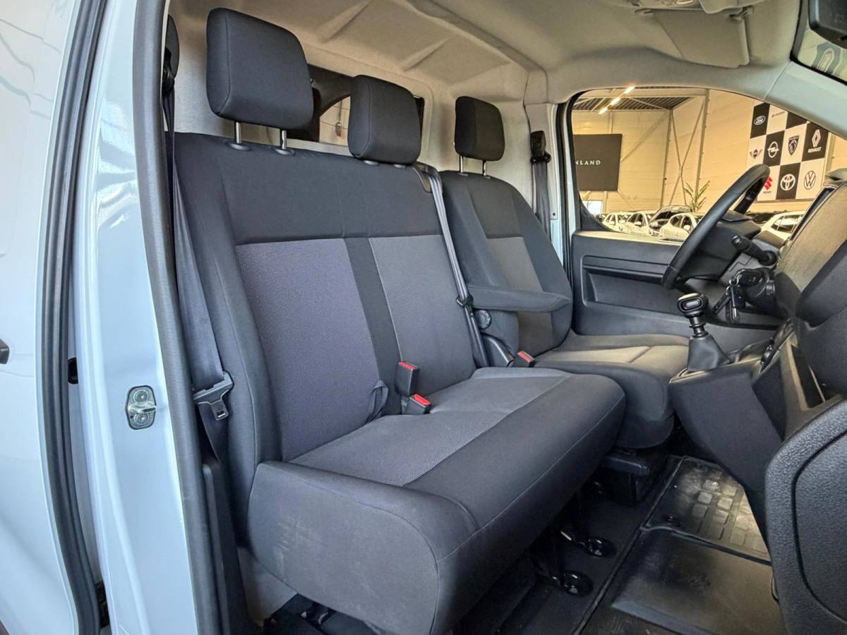 Peugeot Expert Peugeot Expert 1.5 BlueHDI 120 S&S L2 Navi, Camera, Carplay, Cruise Control, Trekhaak, Euro 6