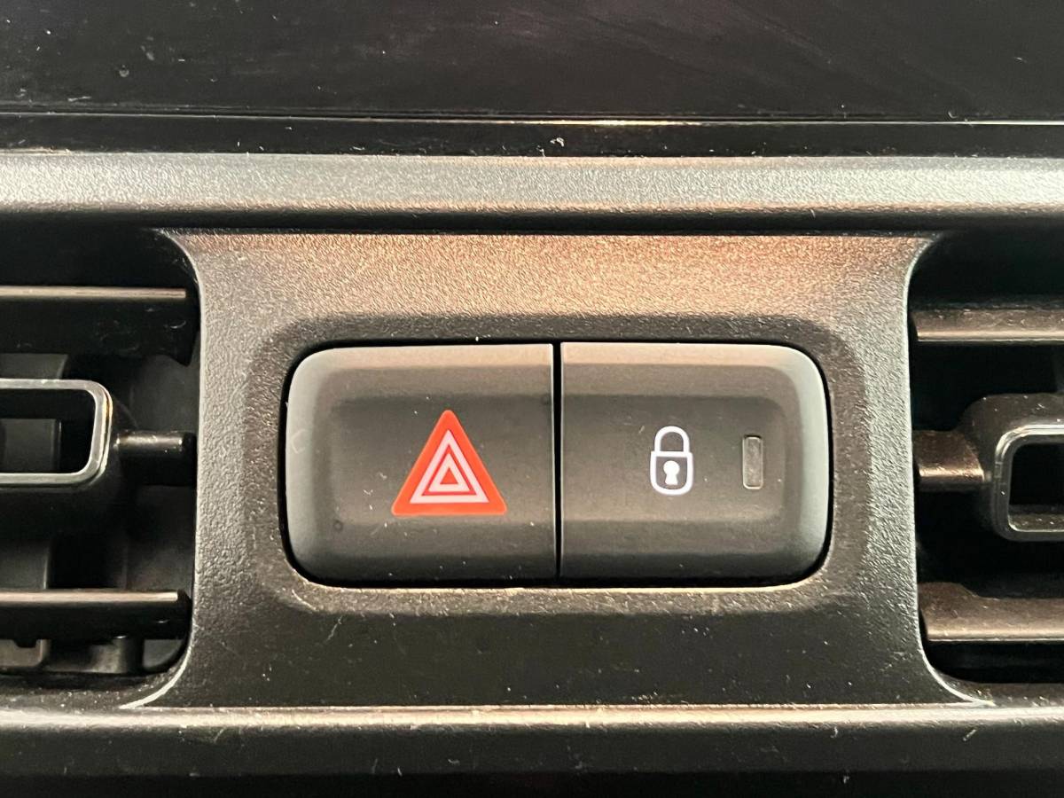 Citroën Berlingo Citroen Berlingo 1.5 BlueHDi 100 S&S L2 Camera Navigatie Parkeersensoren Airco Cruise Control