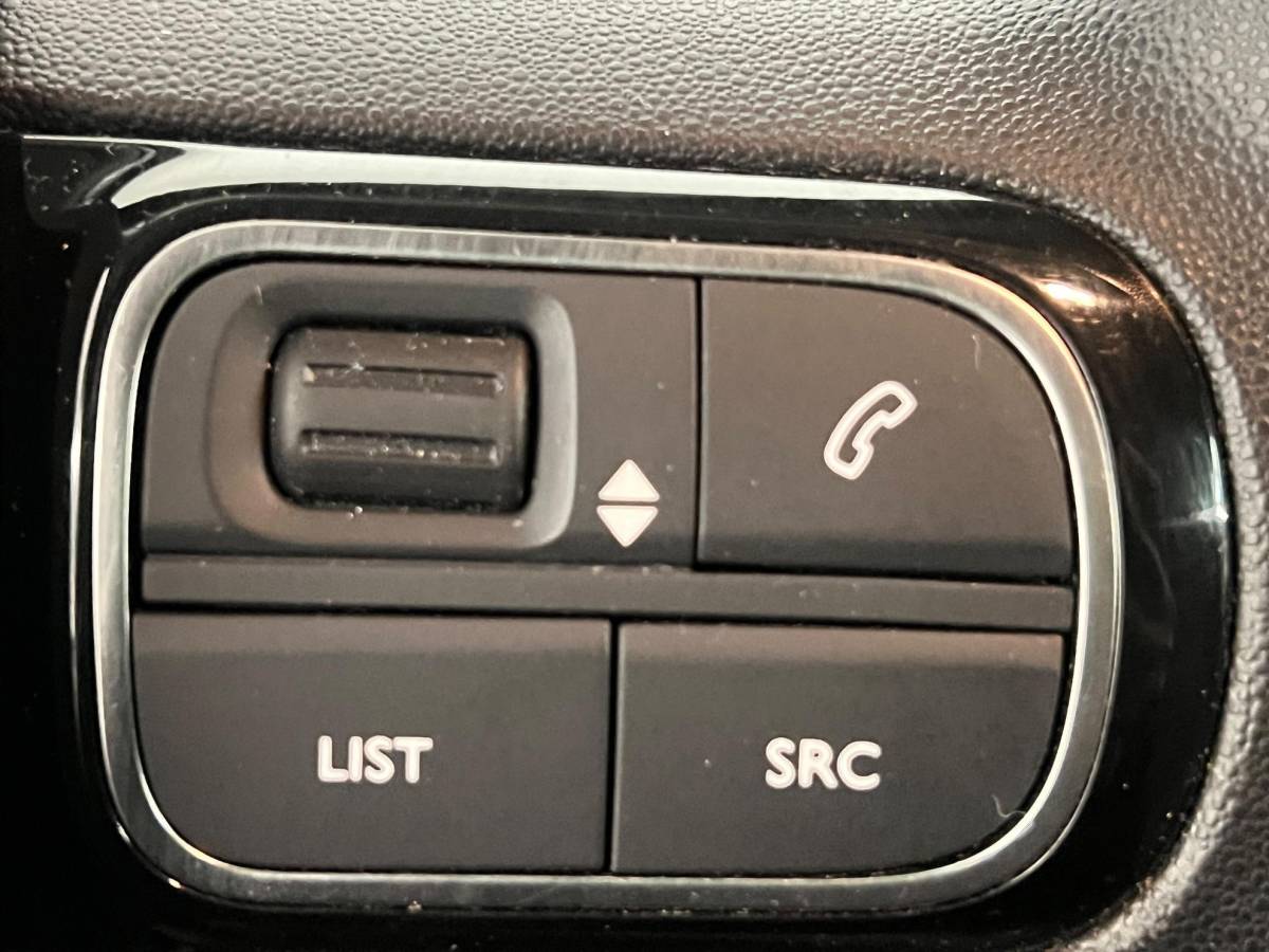 Citroën Berlingo Citroen Berlingo 1.5 BlueHDi 100 S&S L2 Camera Navigatie Parkeersensoren Airco Cruise Control