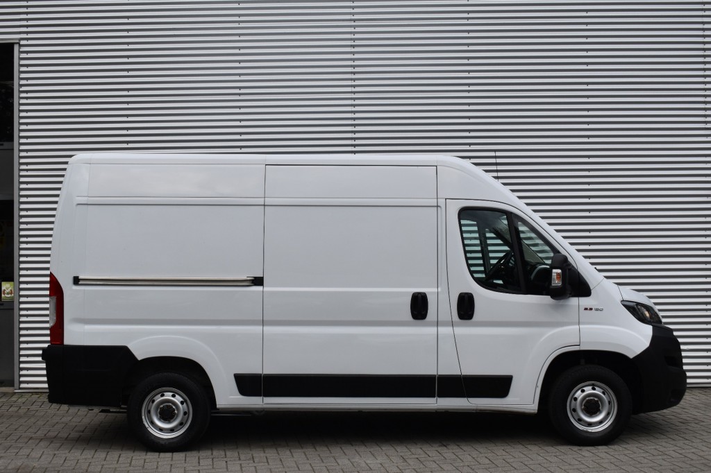 Fiat Ducato Fiat Ducato 30 2.3 MJ L2H2 / 1e EIGENAAR / NAVI / P.CAM. / CRUISE / ECC