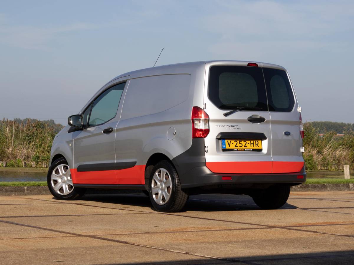 Ford Transit Courier Ford Transit Courier 1.5 TDCI Economy Edition Cruise control Verwarmde voorruit