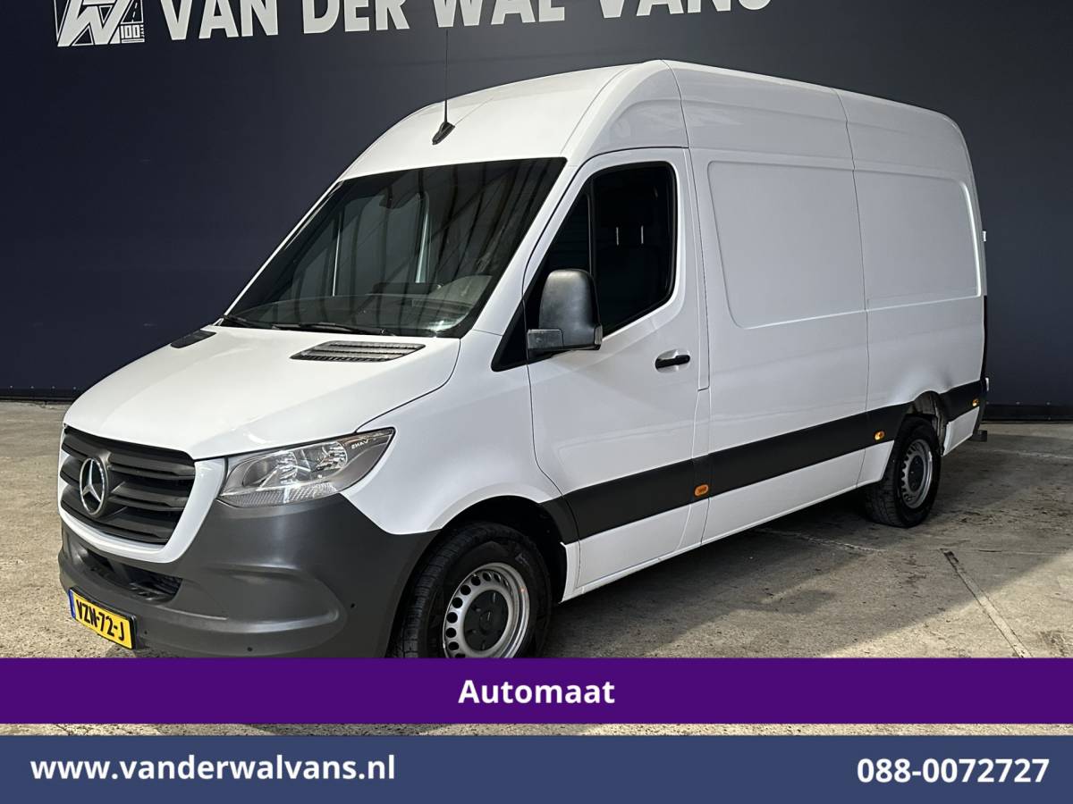 Mercedes-Benz Sprinter Mercedes-Benz Sprinter 317 CDI 170pk Automaat 3500kg Trekhaak L2H2 Euro6 Airco | Camera | Navigatie | Apple Carplay Android Auto, Cruisecontrol, Parkeersensoren