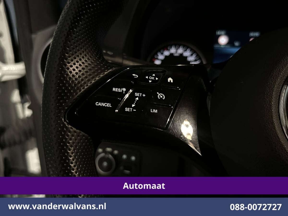 Mercedes-Benz Sprinter Mercedes-Benz Sprinter 317 CDI 170pk 9G-Tronic Automaat L2H2 Model 2025 Euro6 Airco | XL MBUX | Camera | Navigatie | LED | Cruisecontrol Stoelverwarming, Parkeersensoren, Bijrijdersbank, 3500kg trekvermogen mogelijk