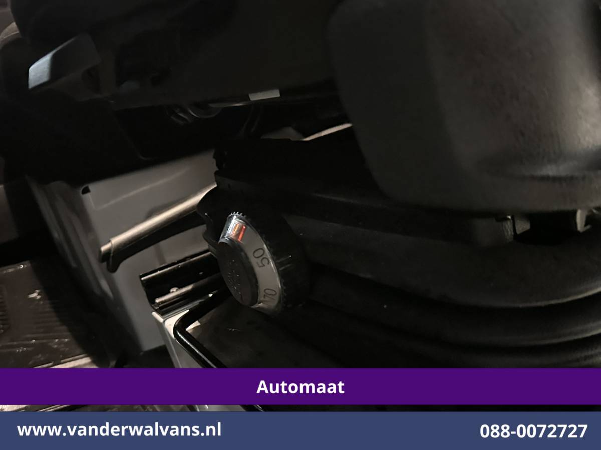 Mercedes-Benz Sprinter Mercedes-Benz Sprinter 317 CDI 170pk 9G-Tronic Automaat L2H2 Model 2025 Euro6 Airco | XL MBUX | Camera | Navigatie | LED | Cruisecontrol Stoelverwarming, Parkeersensoren, Bijrijdersbank, 3500kg trekvermogen mogelijk
