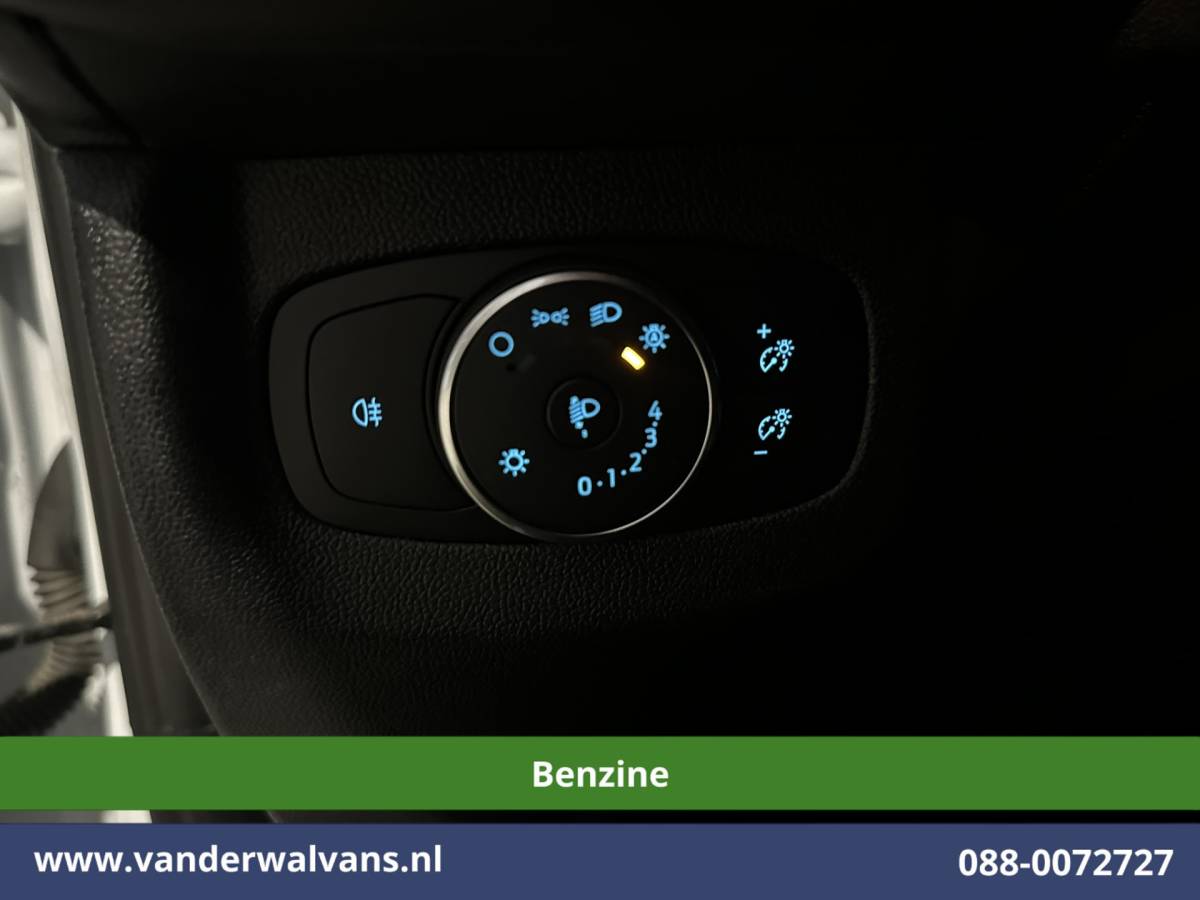 Ford Transit Courier Ford Transit Courier 1.0 EcoBoost 100pk Benzine L1H1 Euro6 Airco | Apple Carplay | Cruisecontrol Android Auto