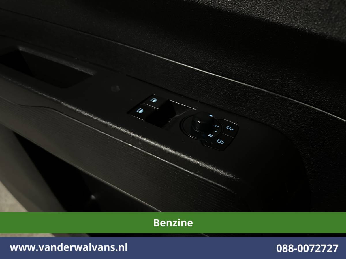 Ford Transit Courier Ford Transit Courier 1.0 EcoBoost 100pk Benzine L1H1 Euro6 Airco | Apple Carplay | Cruisecontrol Android Auto
