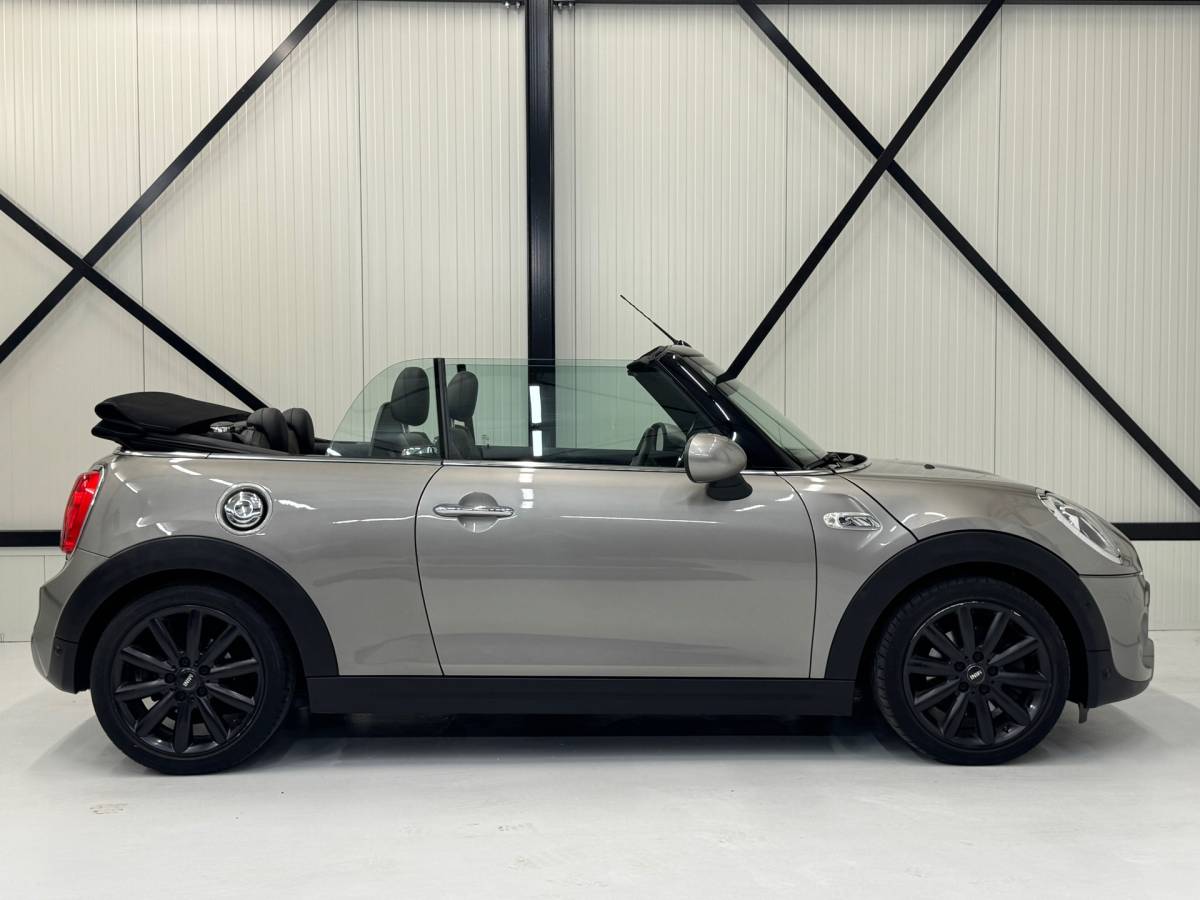 MINI Cooper S Cabrio Mini Cabrio 2.0 Cooper S Chili Serious Business |Parkeersensorenr|Led|Stoelverwarming|Leder|