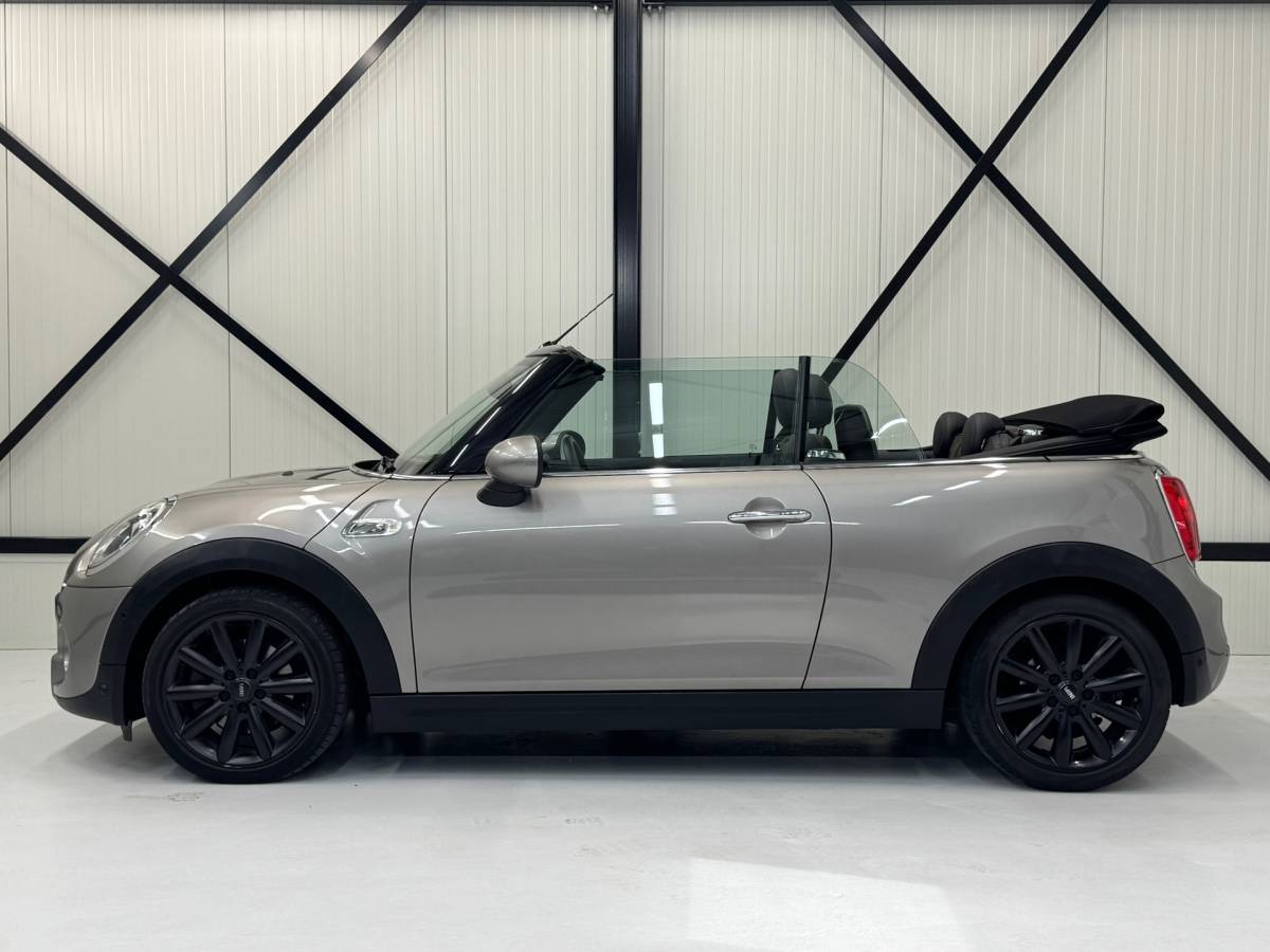 MINI Cooper S Cabrio Mini Cabrio 2.0 Cooper S Chili Serious Business |Parkeersensorenr|Led|Stoelverwarming|Leder|