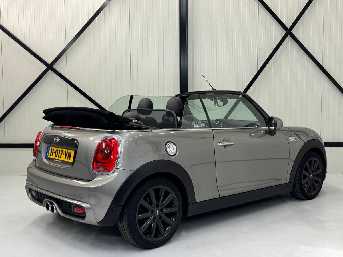 MINI Cooper S Cabrio Mini Cabrio 2.0 Cooper S Chili Serious Business |Parkeersensorenr|Led|Stoelverwarming|Leder|