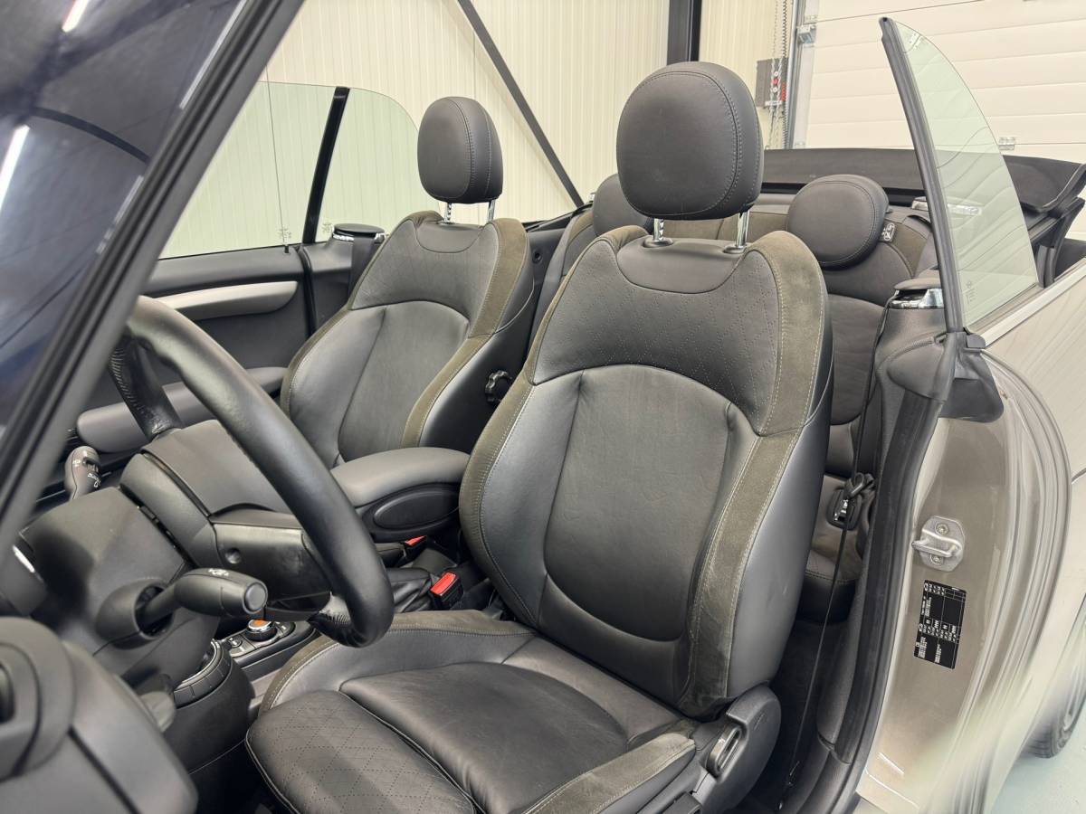 MINI Cooper S Cabrio Mini Cabrio 2.0 Cooper S Chili Serious Business |Parkeersensorenr|Led|Stoelverwarming|Leder|