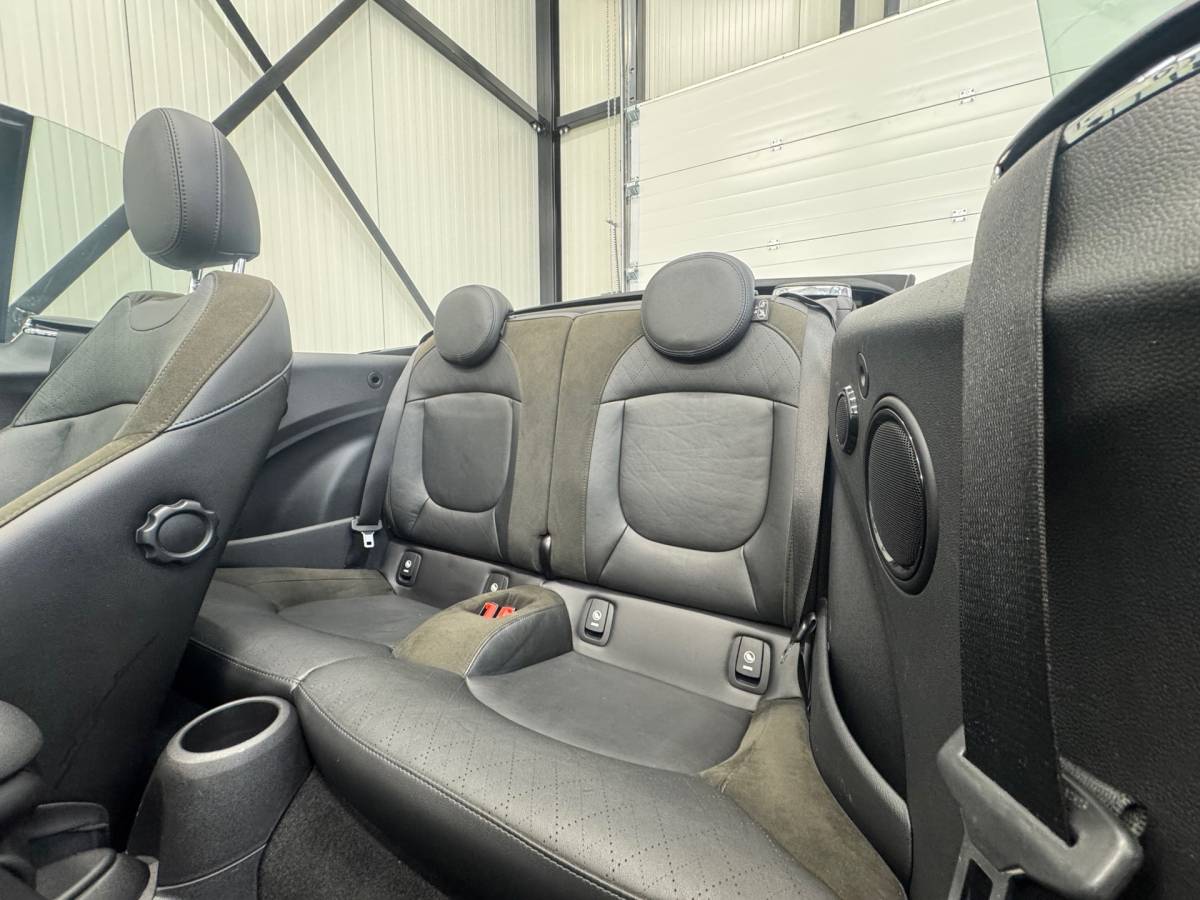 MINI Cooper S Cabrio Mini Cabrio 2.0 Cooper S Chili Serious Business |Parkeersensorenr|Led|Stoelverwarming|Leder|