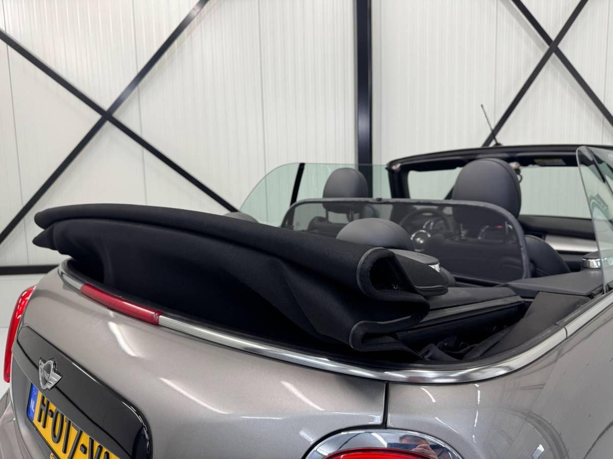 MINI Cooper S Cabrio Mini Cabrio 2.0 Cooper S Chili Serious Business |Parkeersensorenr|Led|Stoelverwarming|Leder|