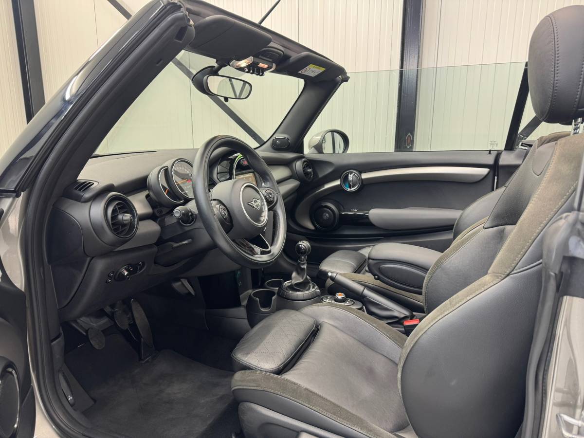 MINI Cooper S Cabrio Mini Cabrio 2.0 Cooper S Chili Serious Business |Parkeersensorenr|Led|Stoelverwarming|Leder|