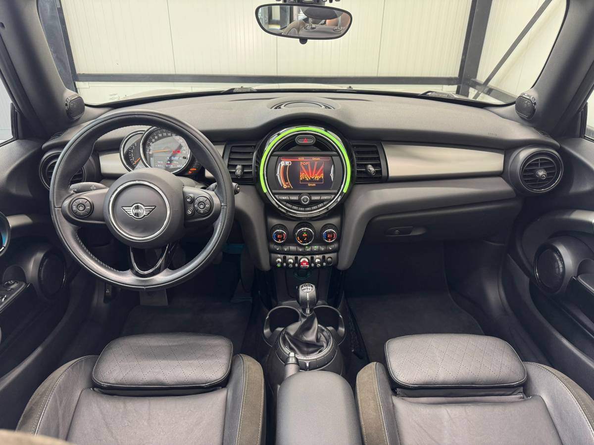 MINI Cooper S Cabrio Mini Cabrio 2.0 Cooper S Chili Serious Business |Parkeersensorenr|Led|Stoelverwarming|Leder|