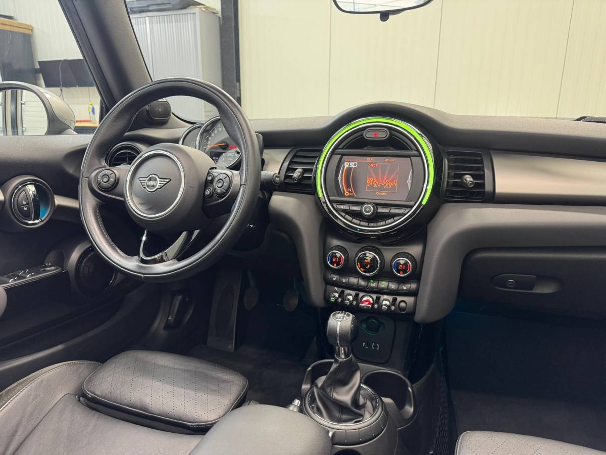 MINI Cooper S Cabrio Mini Cabrio 2.0 Cooper S Chili Serious Business |Parkeersensorenr|Led|Stoelverwarming|Leder|