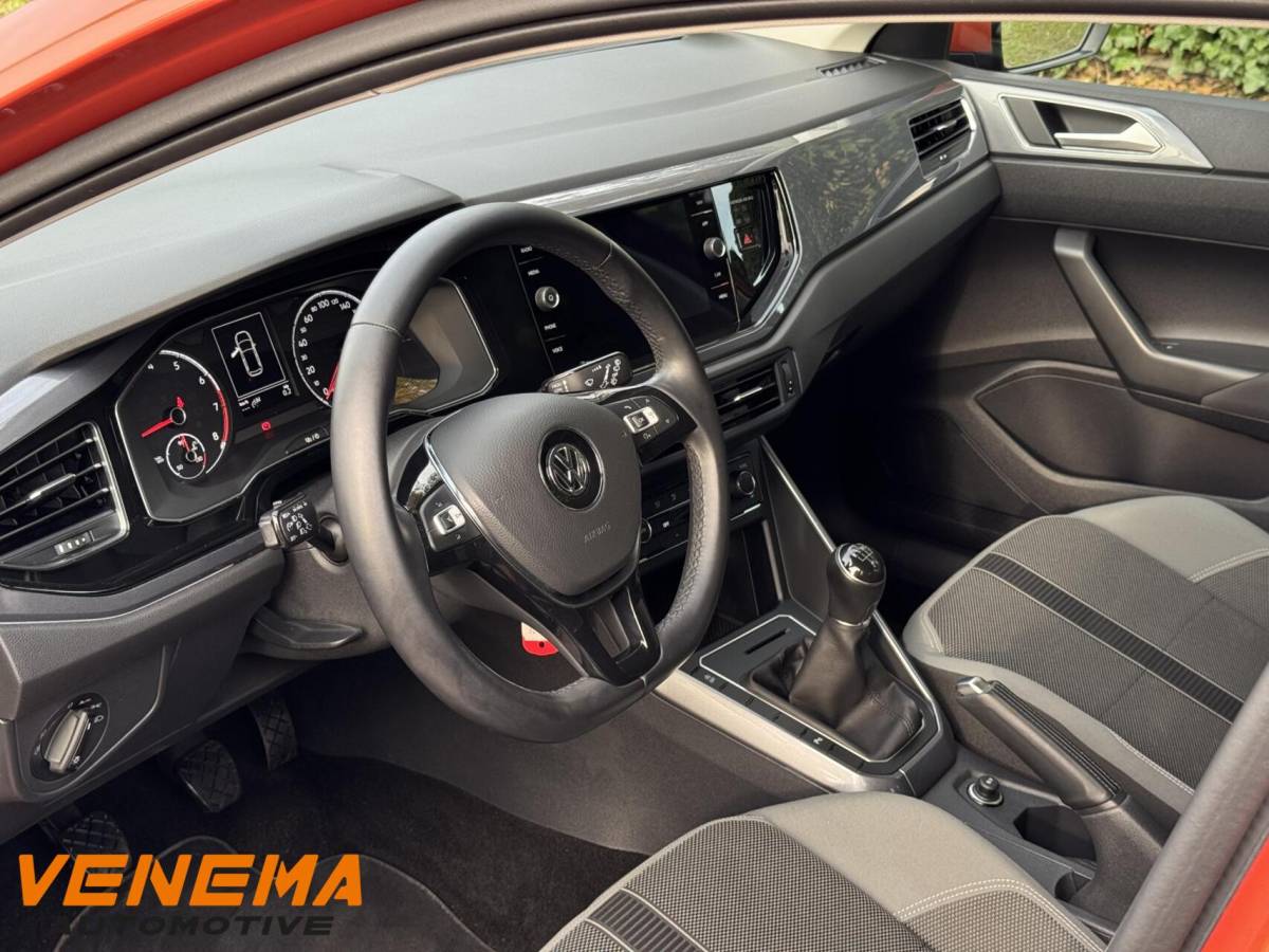 Volkswagen Polo VW Polo 1.0 TSI Highline LED/Navi/Stoelverw/PDC/CarPlay/16″