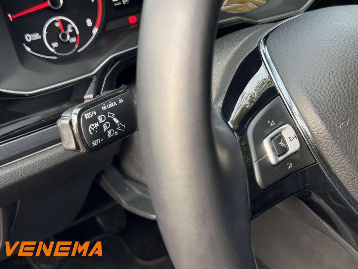 Volkswagen Polo VW Polo 1.0 TSI Highline LED/Navi/Stoelverw/PDC/CarPlay/16″