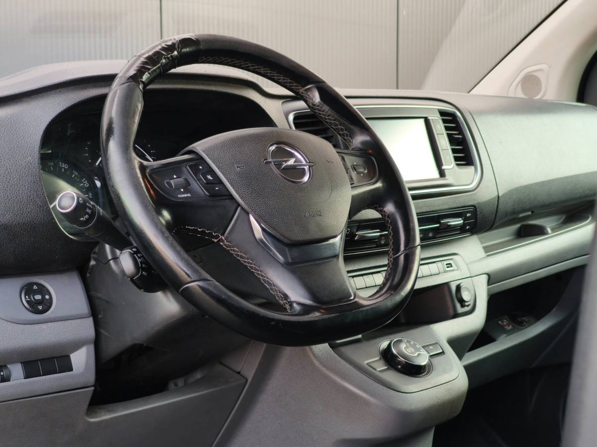 Opel Vivaro Opel Vivaro 2.0CDTI L2H1 7T AUT ELEKTR SCHUIFDEUR PDC CLIMATE CRUISE