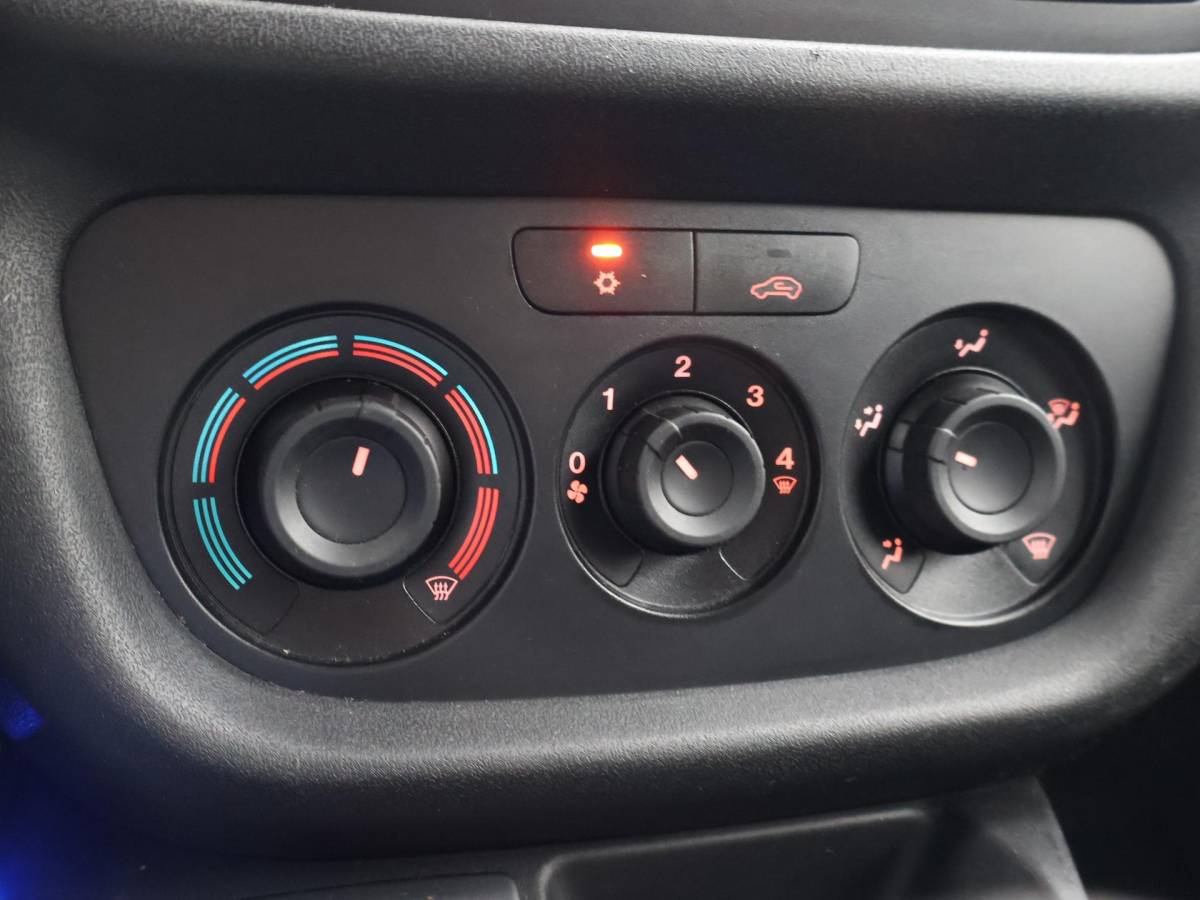 Fiat Doblò Fiat Doblò Cargo 1.3 MJ ACTUAL EURO 6 + TREKHAAK | 17 INCH | AIRCO | BLUETOOTH
