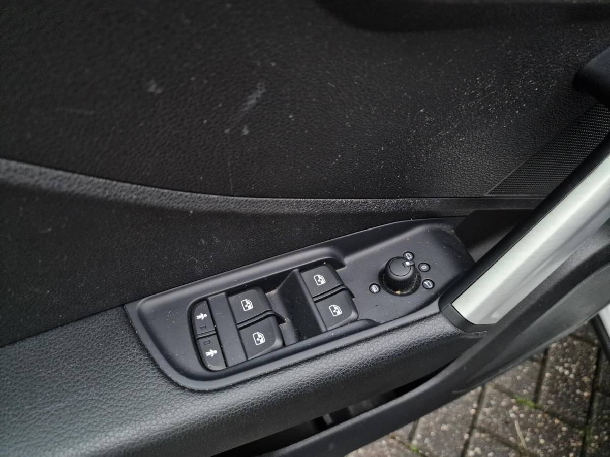 Audi Q2 Audi Q2 35 TFSI 150PK epic|automaat|LED|Clima|camera|PDC|carplay|eerste-eigenaar!