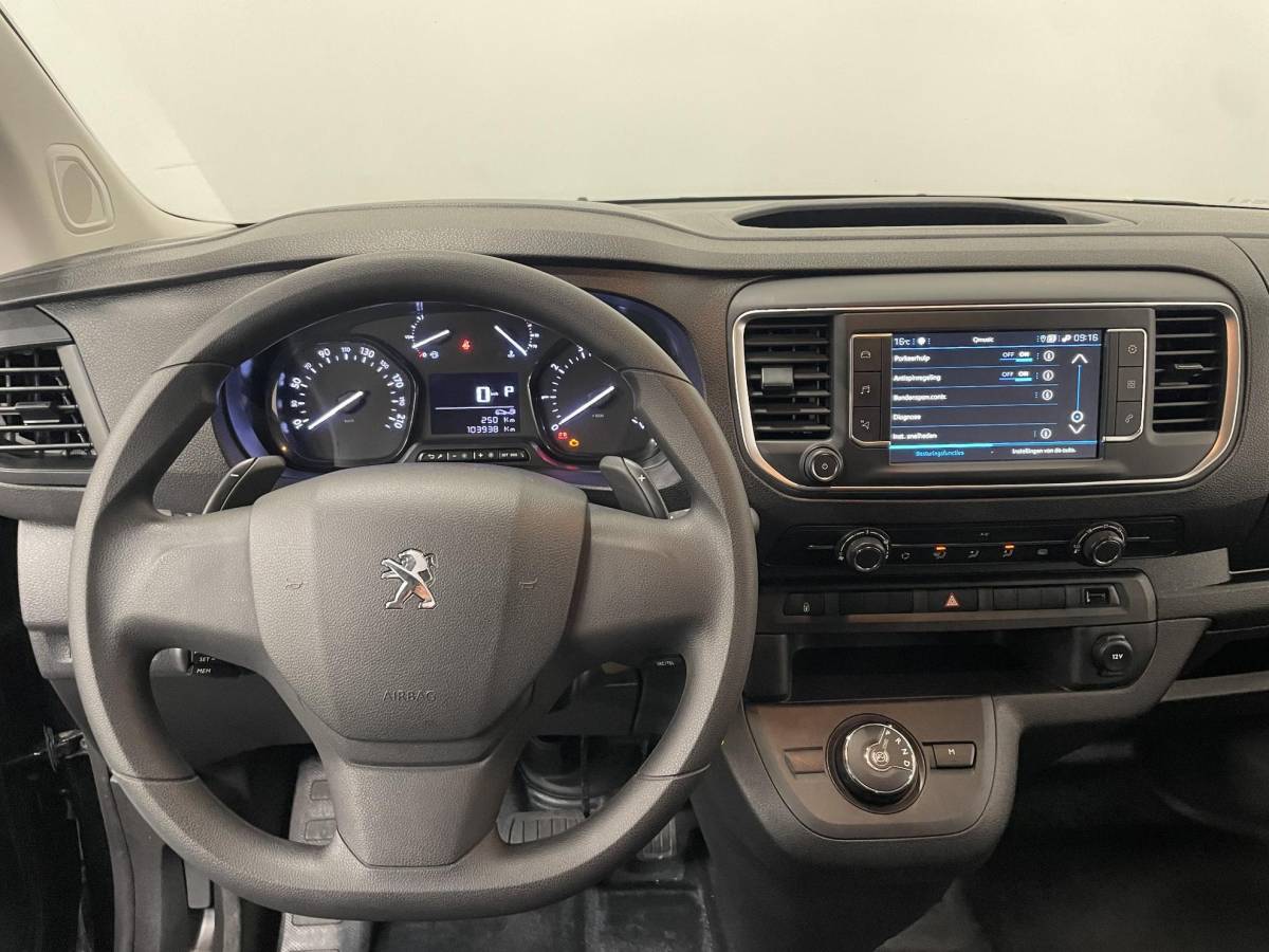 Peugeot Expert Peugeot Expert 2.0 BlueHDI 180PK Long Premium Dubbele Cabine Automaat Automaat Airco App-Connect LM Velgen