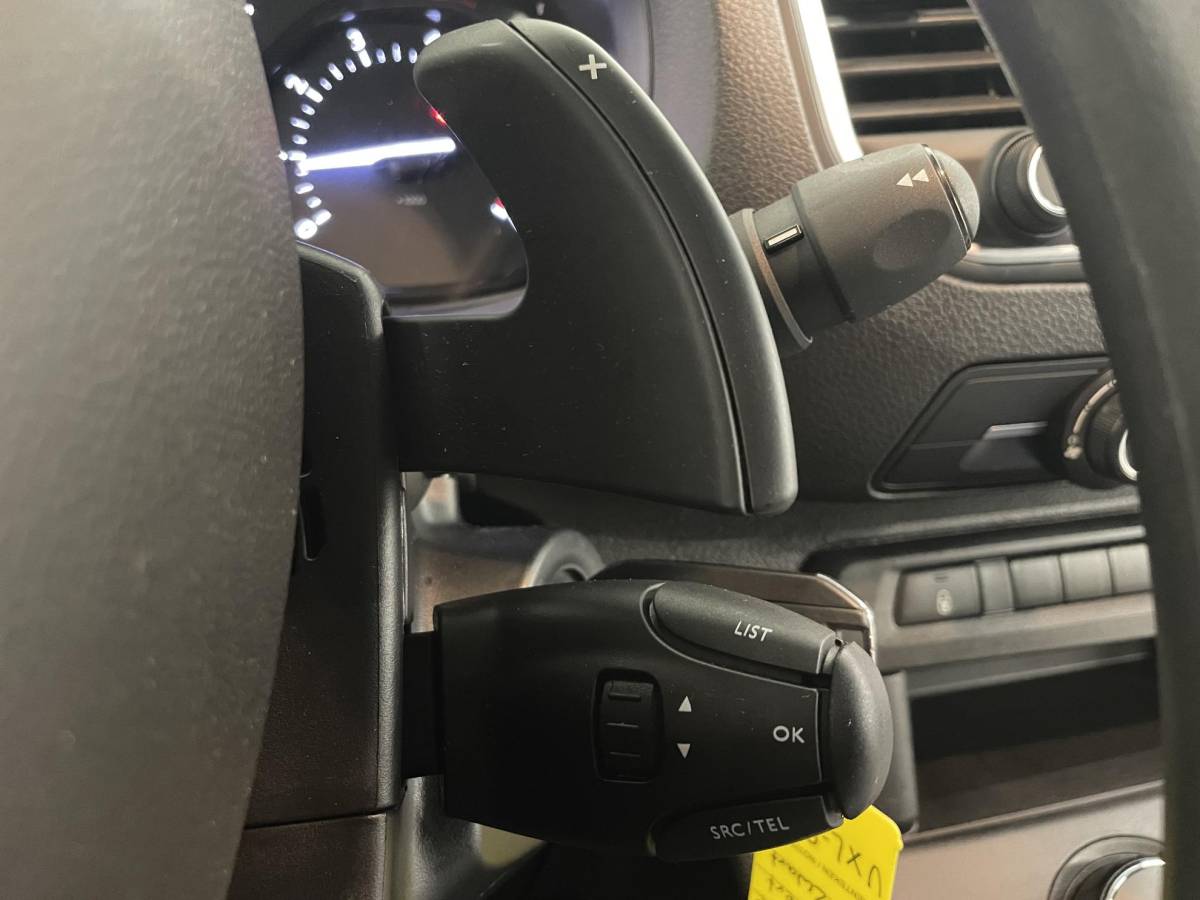Peugeot Expert Peugeot Expert 2.0 BlueHDI 180PK Long Premium Dubbele Cabine Automaat Automaat Airco App-Connect LM Velgen