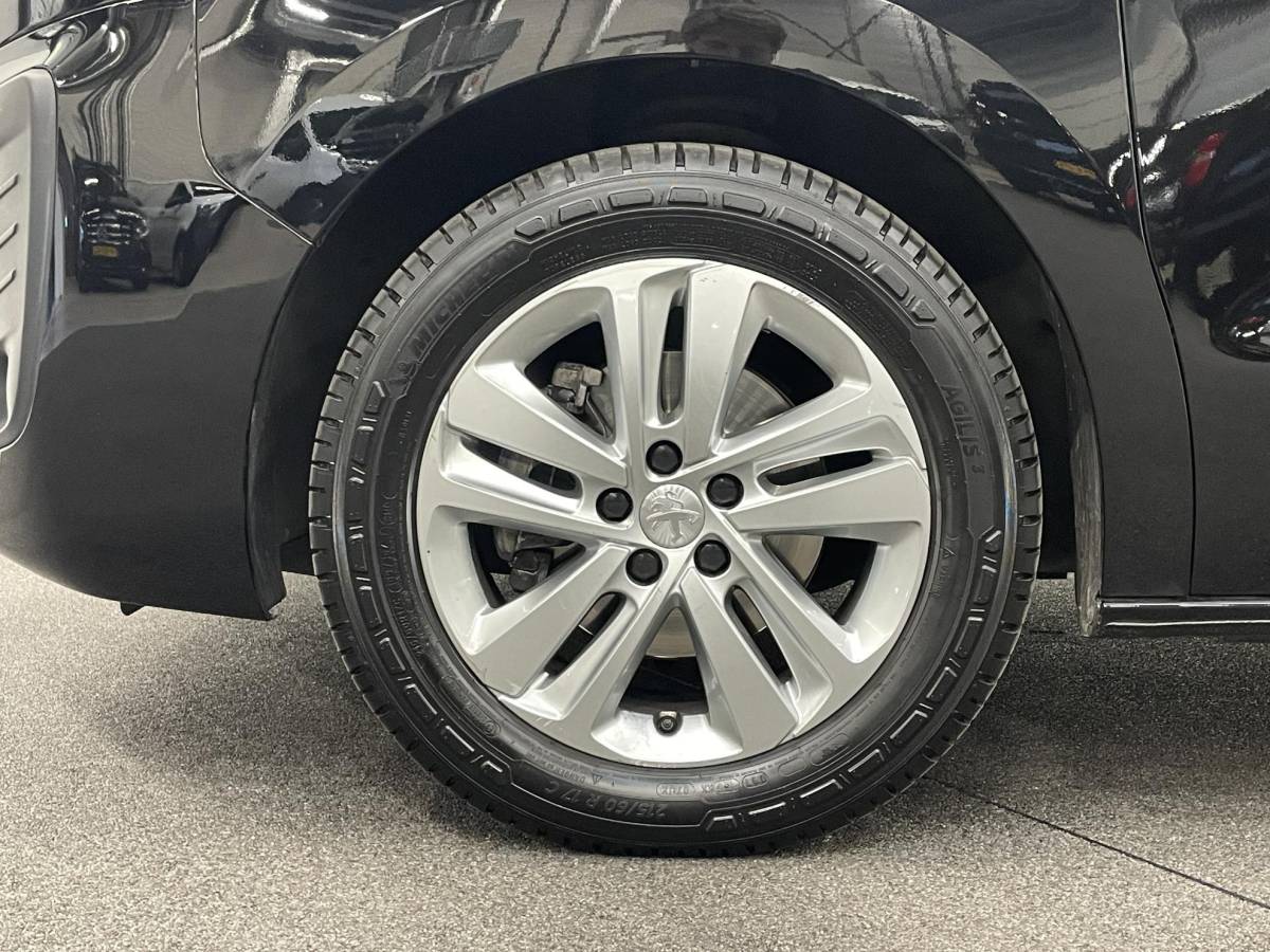 Peugeot Expert Peugeot Expert 2.0 BlueHDI 180PK Long Premium Dubbele Cabine Automaat Automaat Airco App-Connect LM Velgen