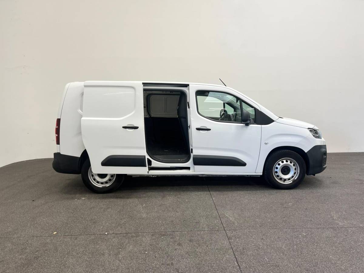 Citroën Berlingo Citroen Berlingo L2 1.5 BlueHDI Worker Automaat Airco Cruise Control Camera Carplay Trekhaak