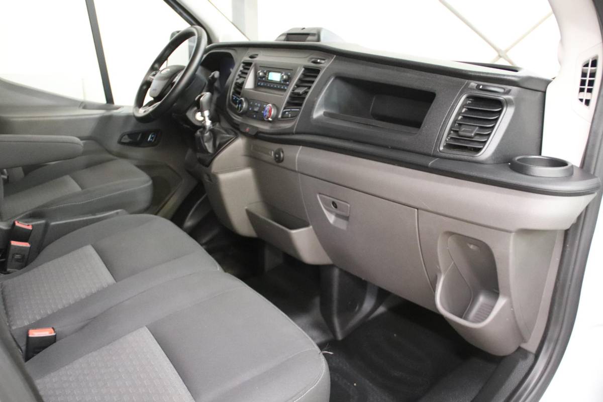 Ford Transit Ford Transit 2.0 TDCI BAKWAGEN MEUBELBAK AIRCO EURO 6