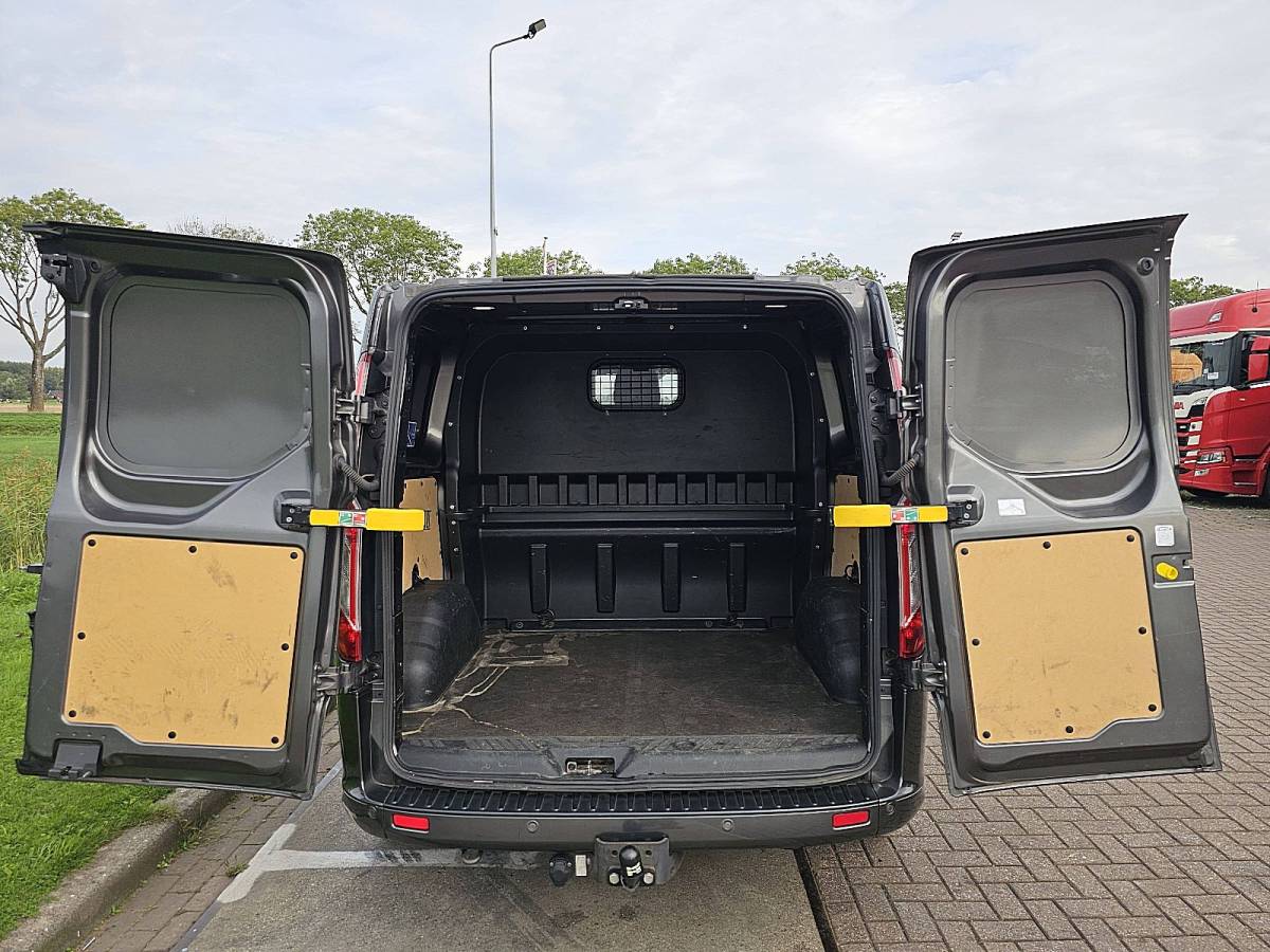 Ford Transit Custom FORD TRANSIT CUSTOM 2.0 L1H1 SPORT Dubbele Cabine 185Pk Automaat 2xSchuifdeur Lm-Velgen !