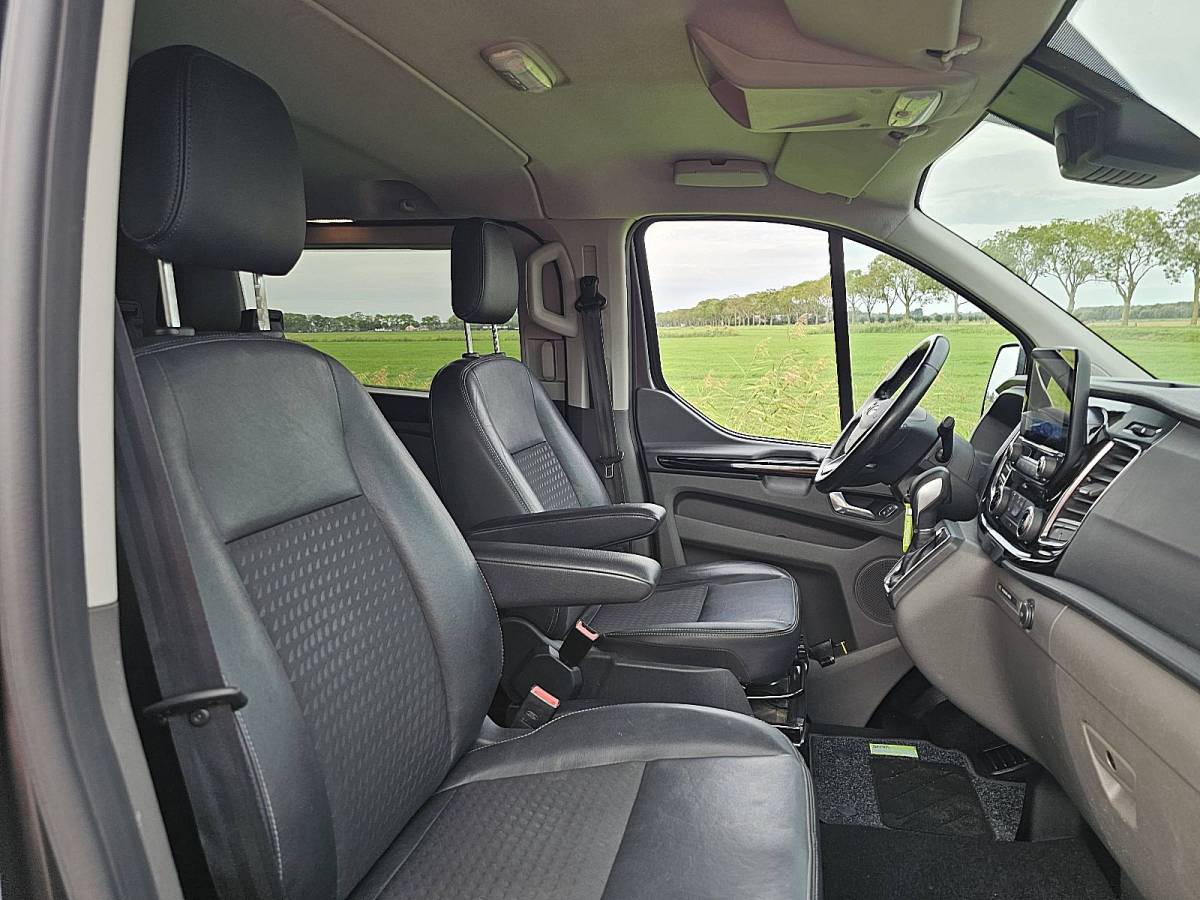 Ford Transit Custom FORD TRANSIT CUSTOM 2.0 L1H1 SPORT Dubbele Cabine 185Pk Automaat 2xSchuifdeur Lm-Velgen !