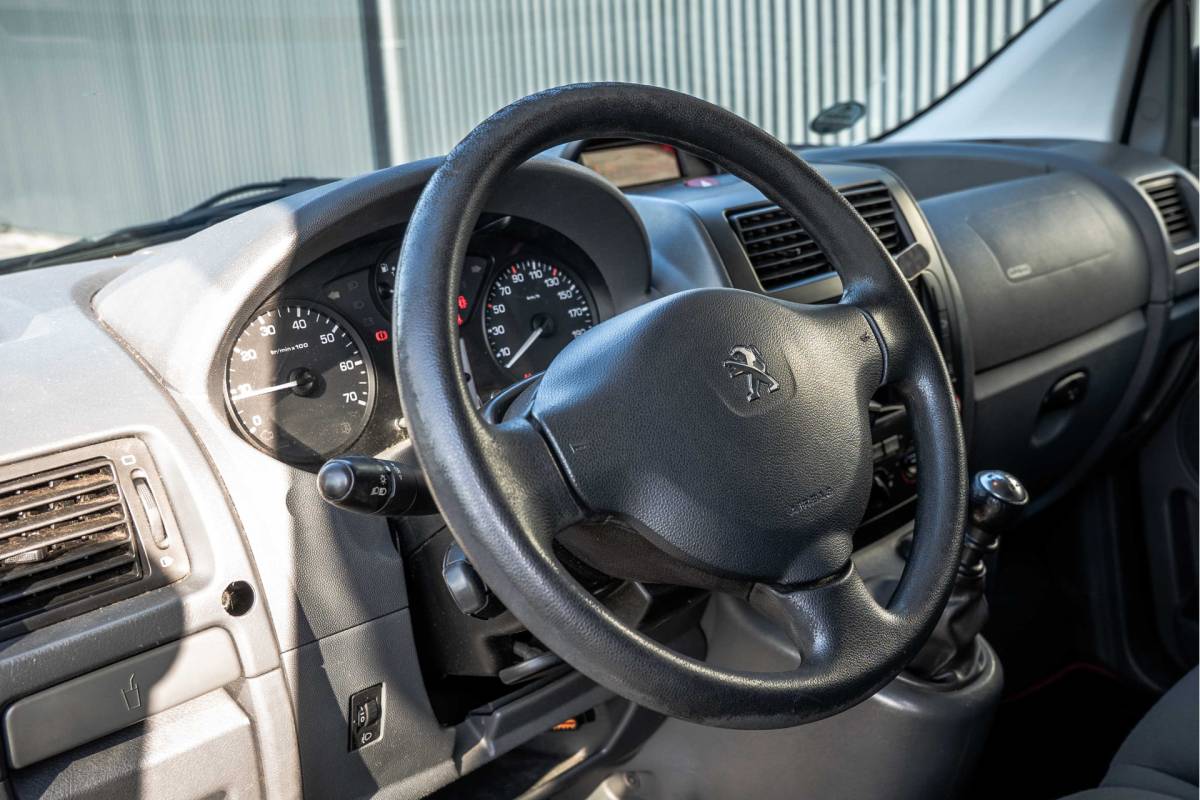 Peugeot Expert Peugeot Expert 2.0 HDi 128PK L1H1 | Cruise | Airco | 3-Zits | Trekhaak