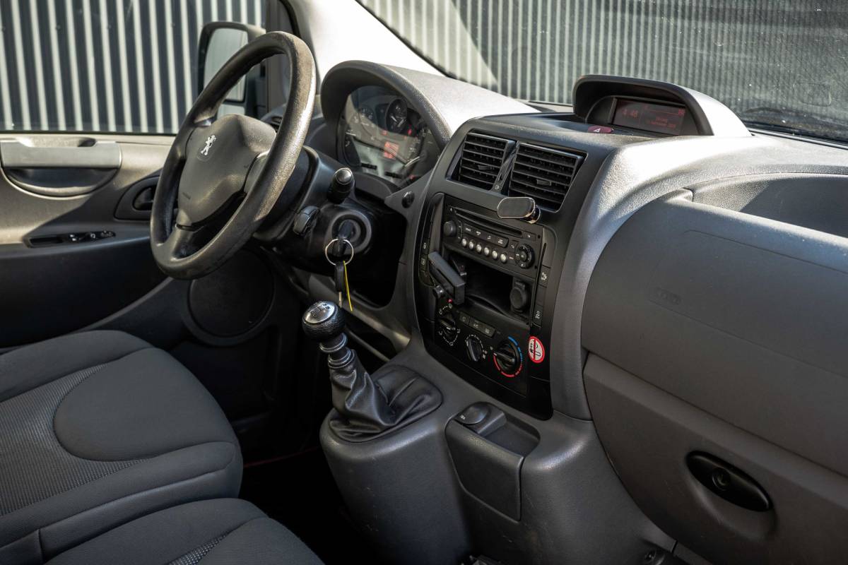 Peugeot Expert Peugeot Expert 2.0 HDi 128PK L1H1 | Cruise | Airco | 3-Zits | Trekhaak