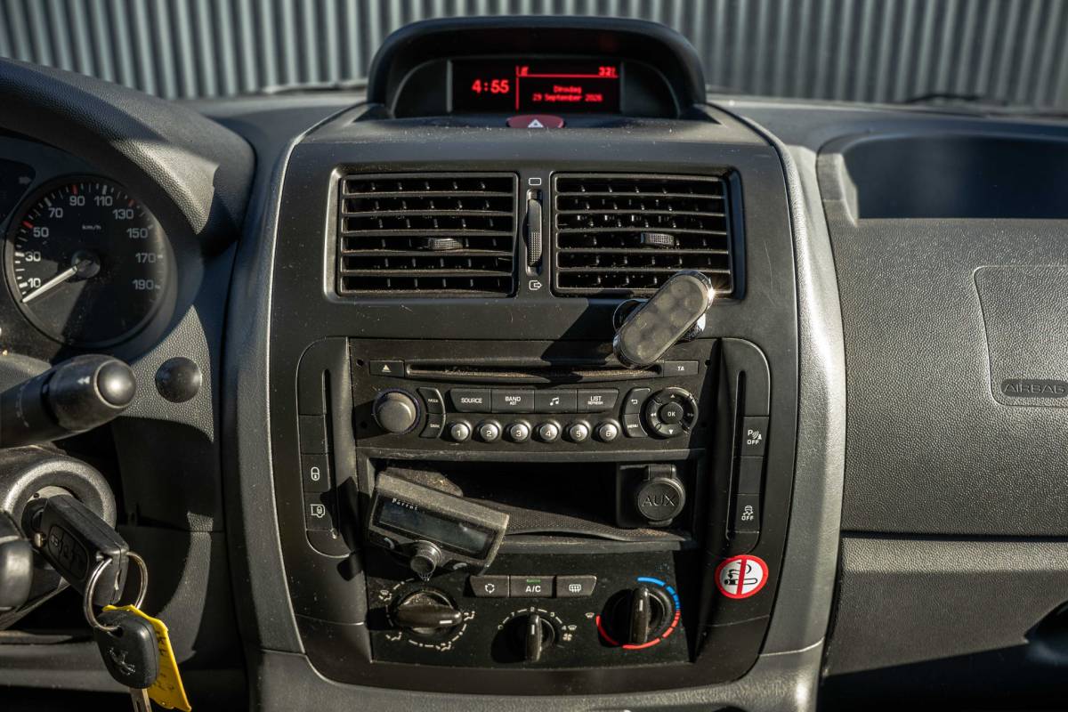 Peugeot Expert Peugeot Expert 2.0 HDi 128PK L1H1 | Cruise | Airco | 3-Zits | Trekhaak